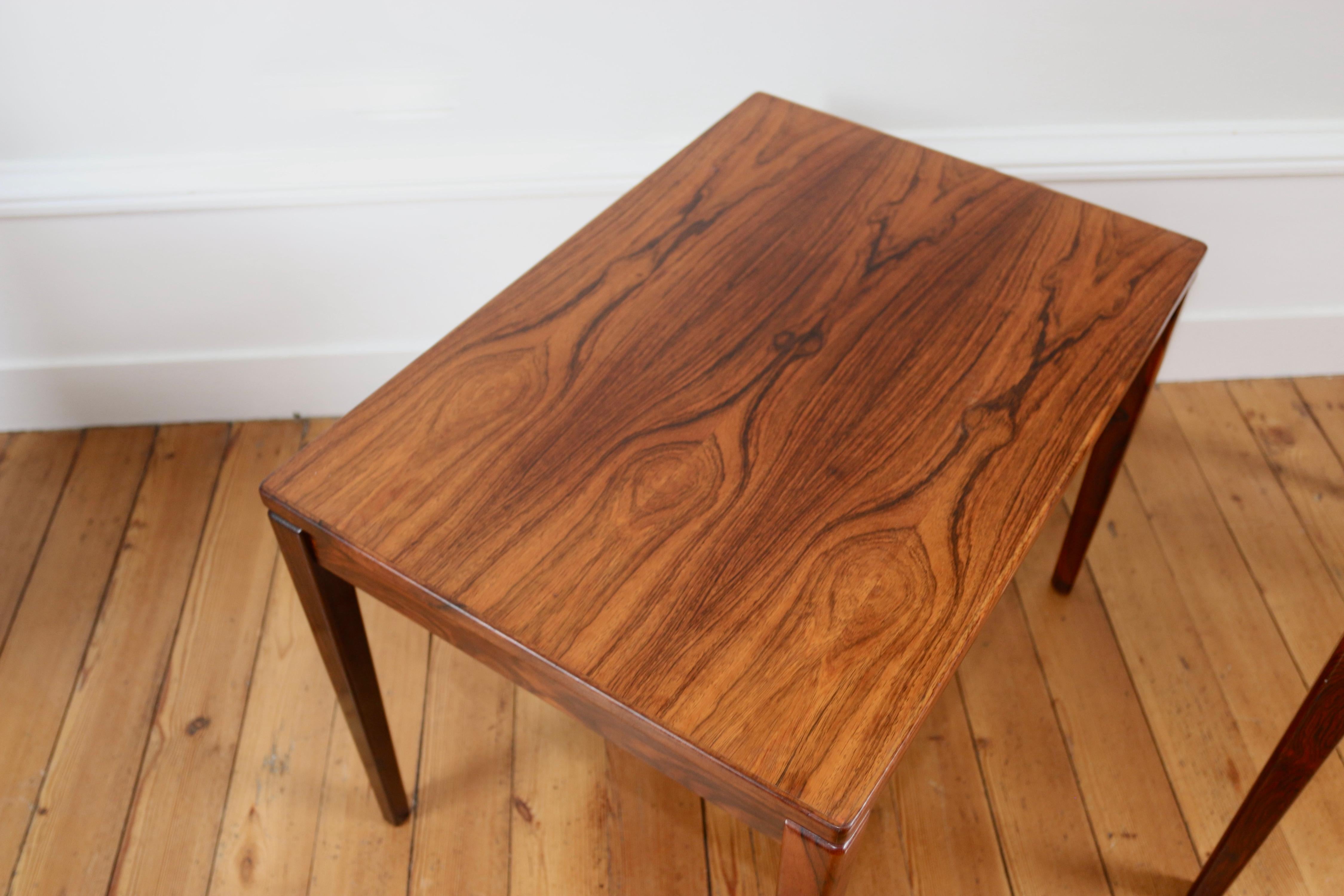 20ième siècle Paire de tables basses scandinaves vintage en palissandre 1960 en vente