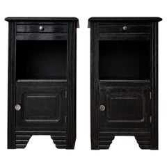 Coppia di comodini — Stile Art Déco — Rovere massiccio tinto di nero