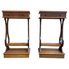 Paire de tables de chevet – Style Restauration – Bois fruitier – XIXe