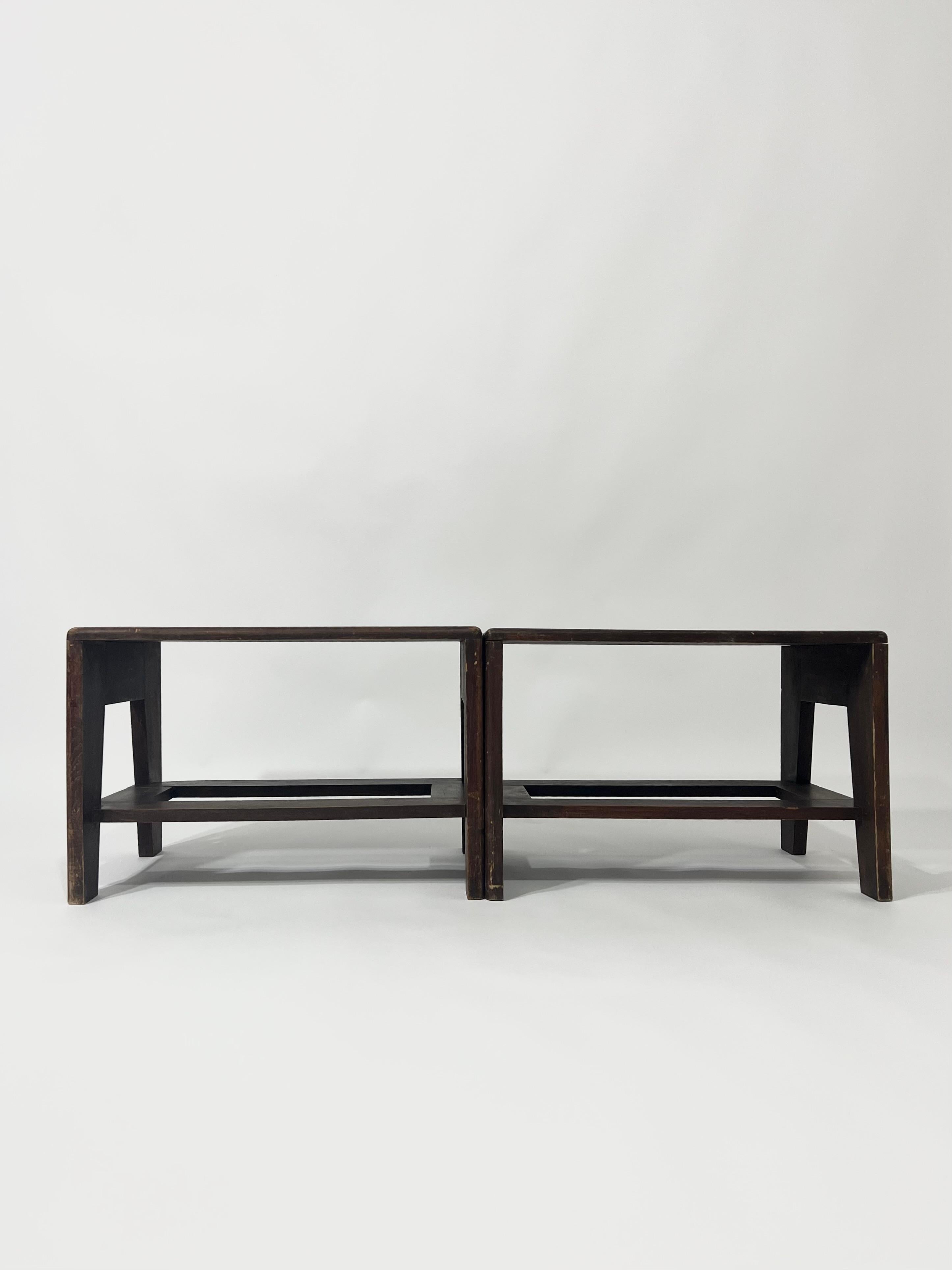 Paare großer Tabourets oder Banc en chêne massif, Frankreich, 1950 (Französisch) im Angebot