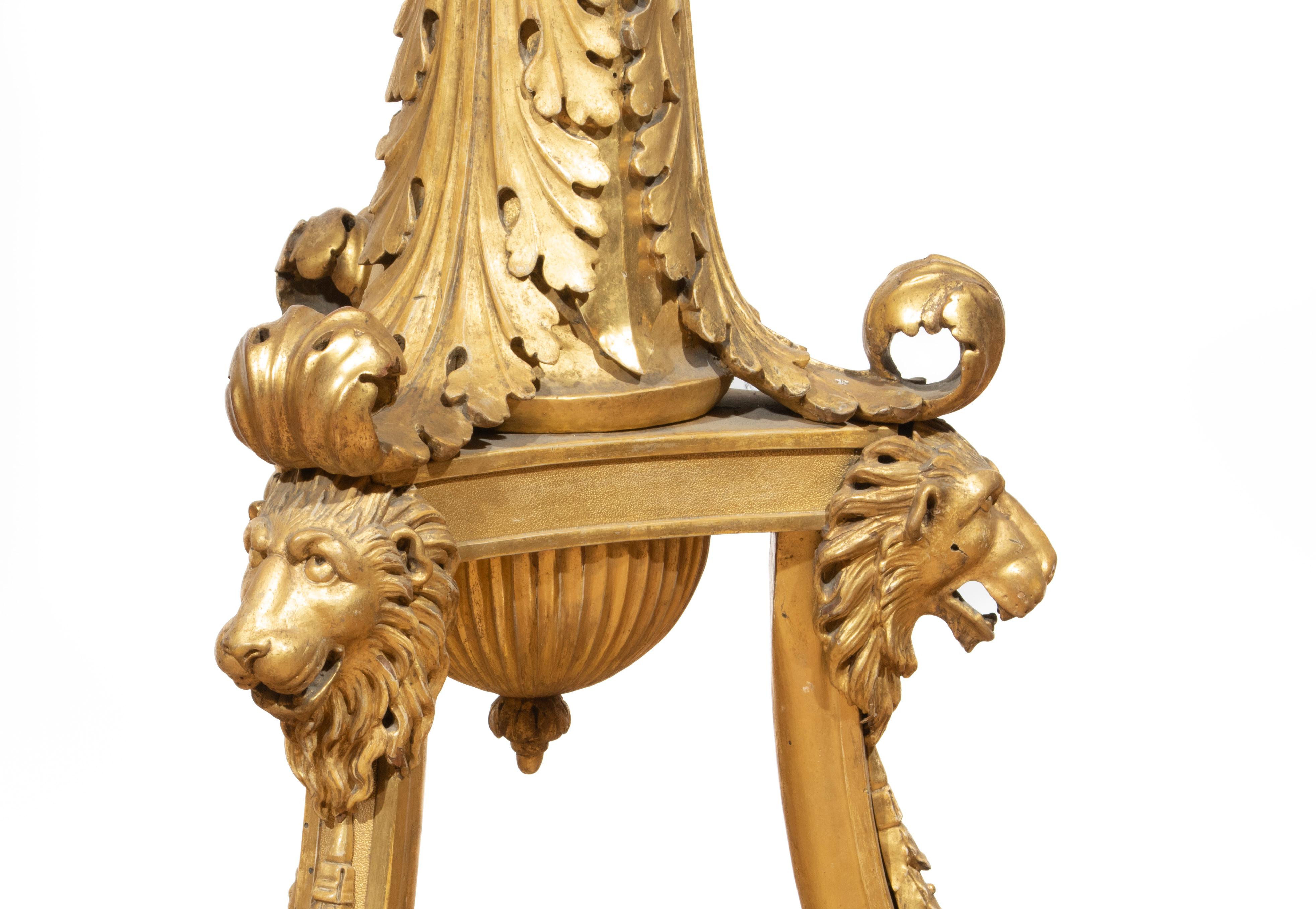 PAIRE DE TORCHERES 