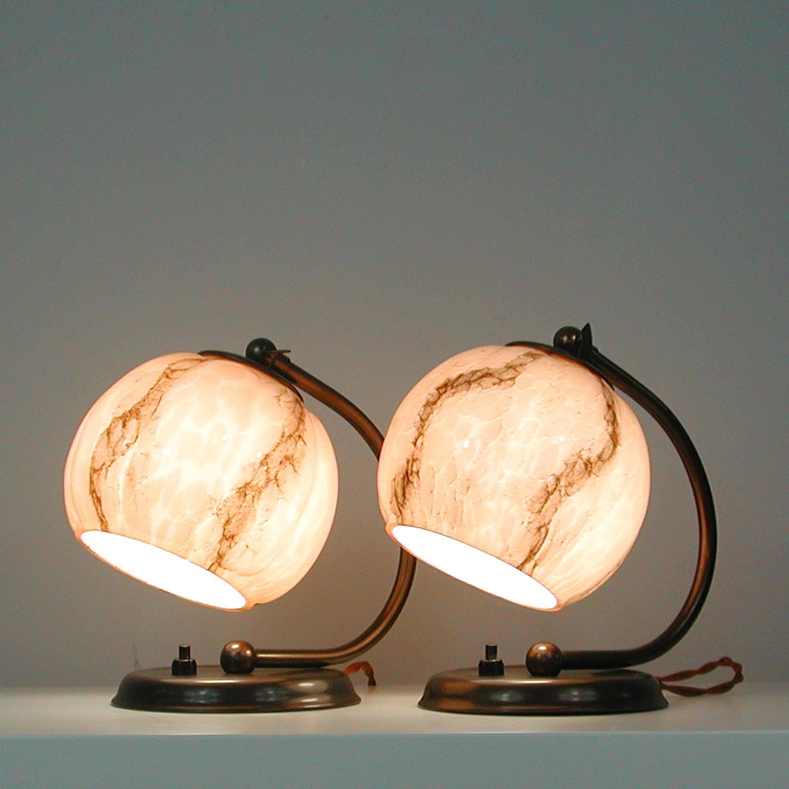 Paire German Art Deco Bronzed Brass Table Lamps Marbled Opaline Shades, 1930s 12
