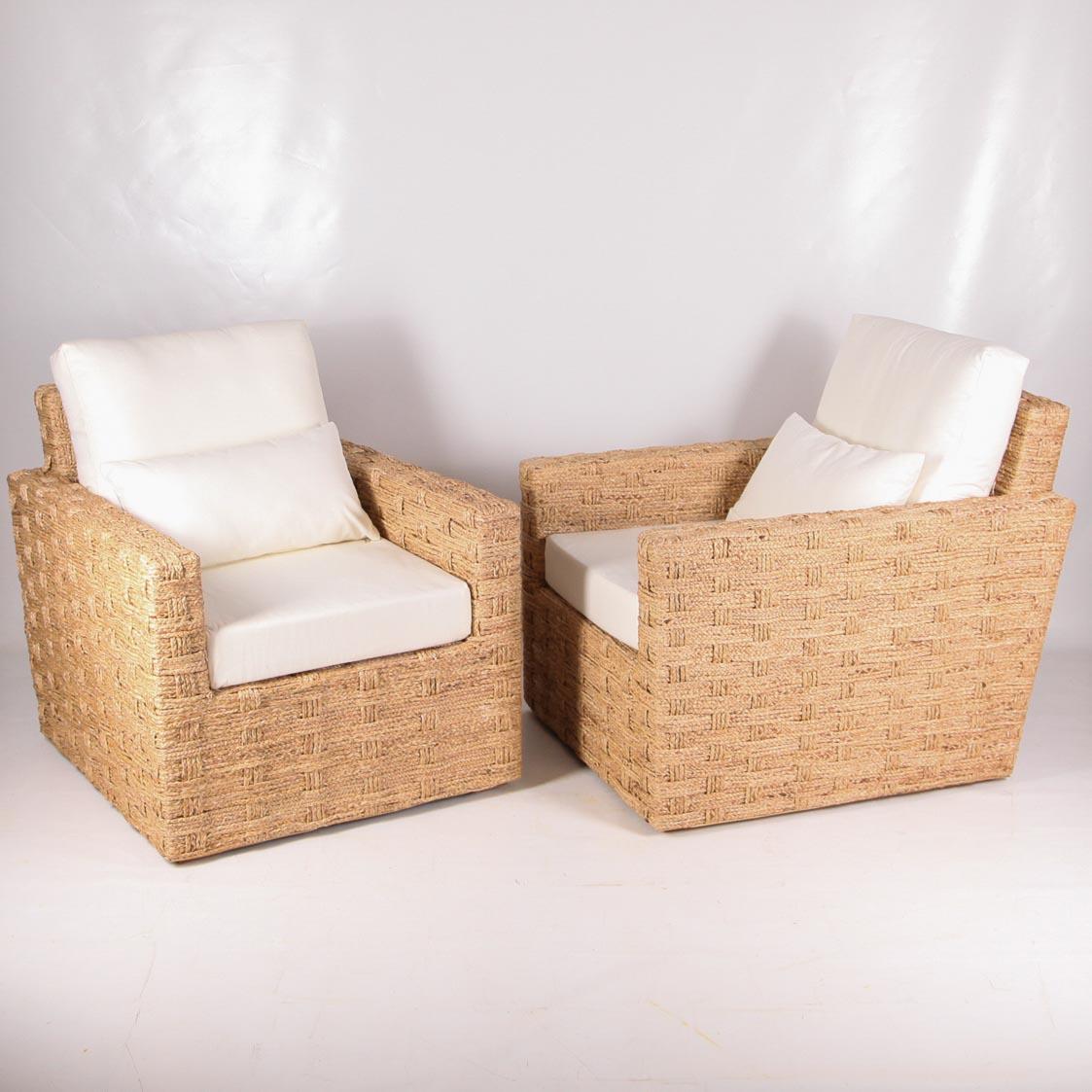 Pair of exceptional handmade braided seagrass armchairs.
Typical of the sixties, high quality work, entirely hand made.
Excellent condition.