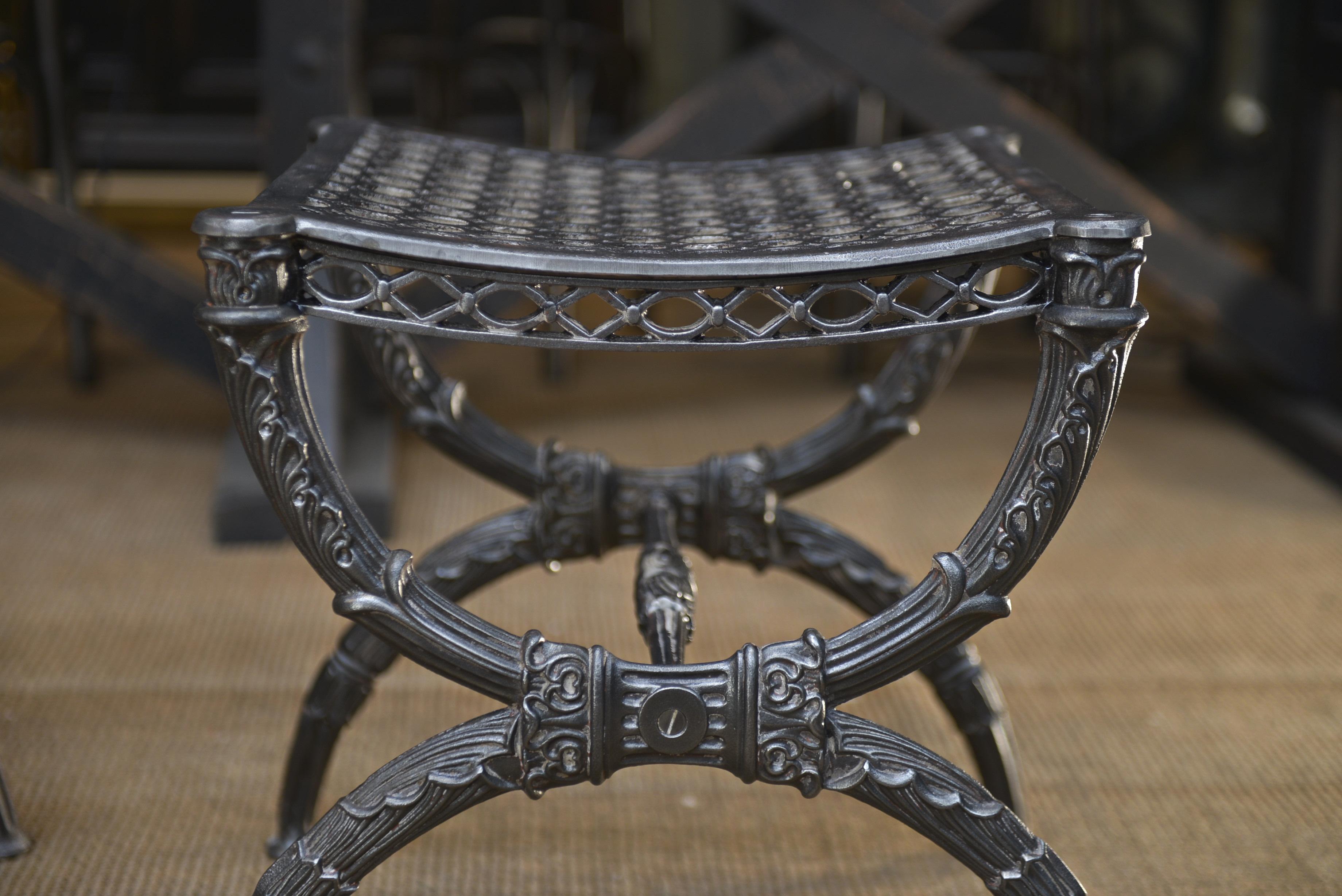 Paire of Cast Iron Stools France, circa 1900 For Sale 7