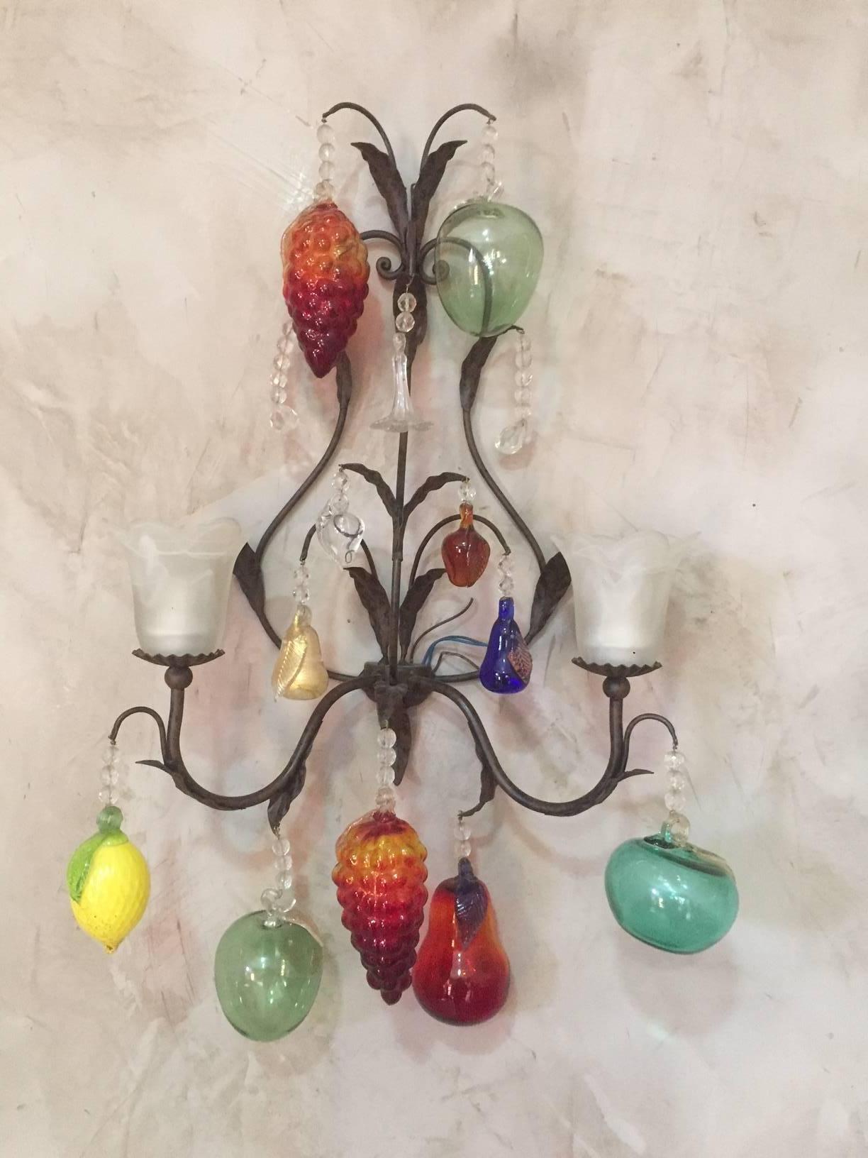 Pair of Italian Decorative Fruits Murano Glass Wall Lamps, 1980s In Good Condition In LEGNY, FR