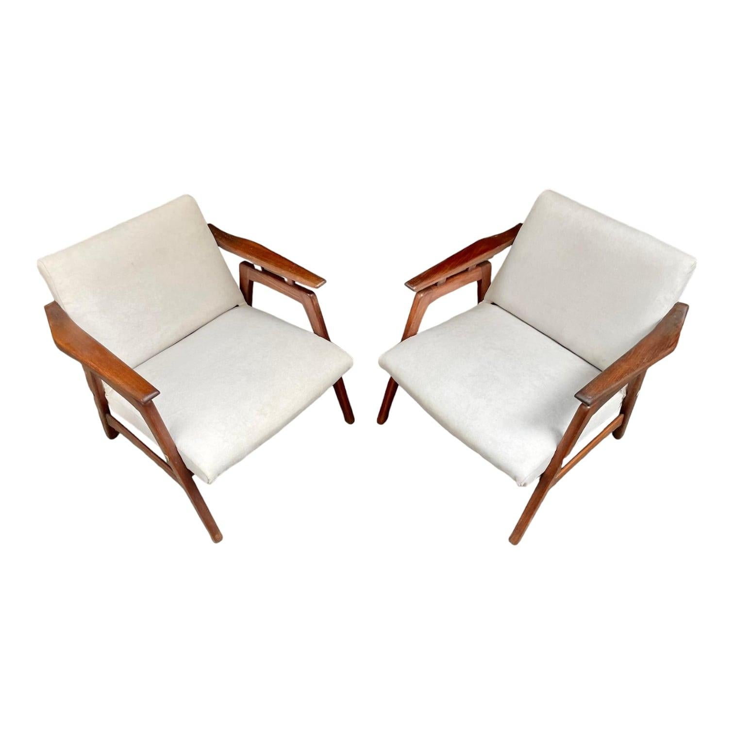 Danish 20th Century Teak Pair of Armchairs  In Good Condition For Sale In CANTELEU, FR