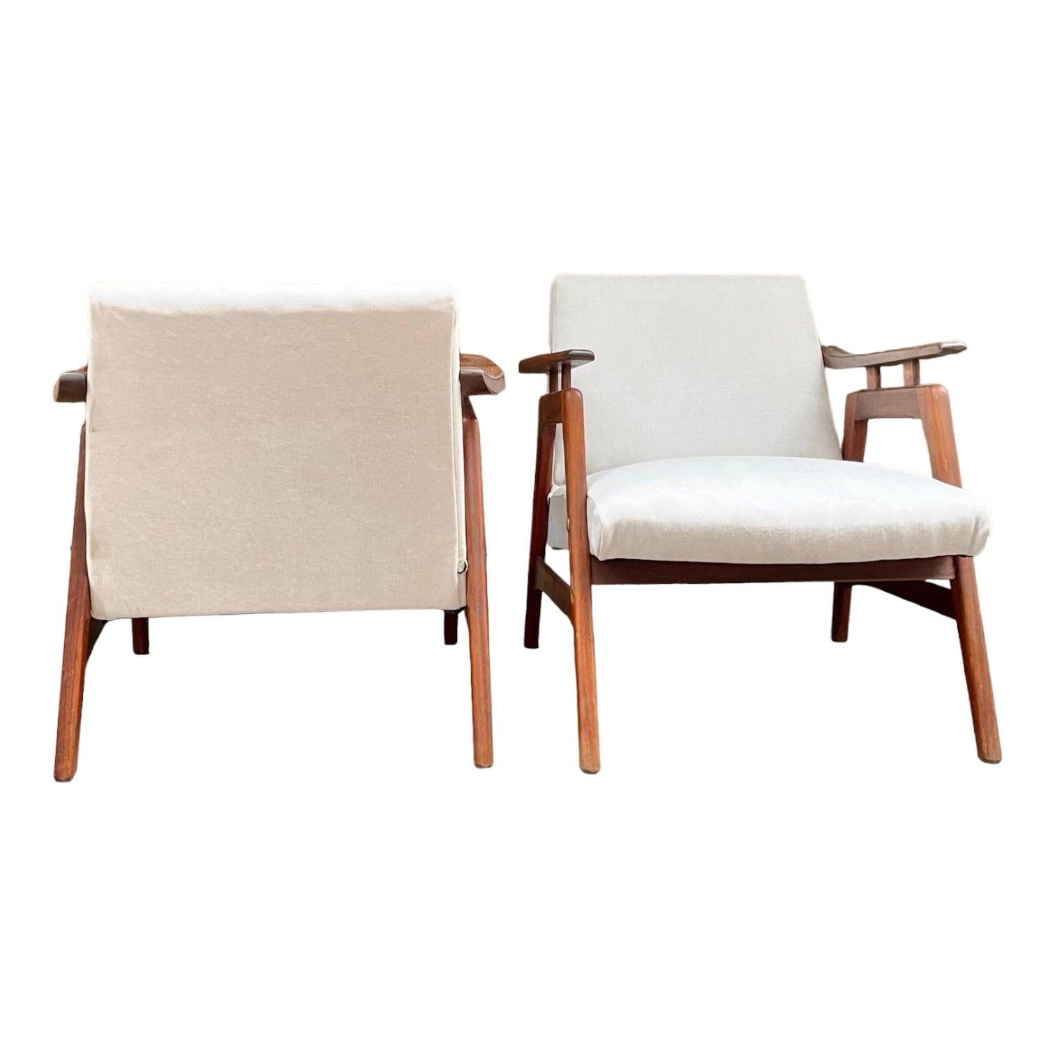 Paire de fauteuils danois en teck du 20e siècle  en vente 1