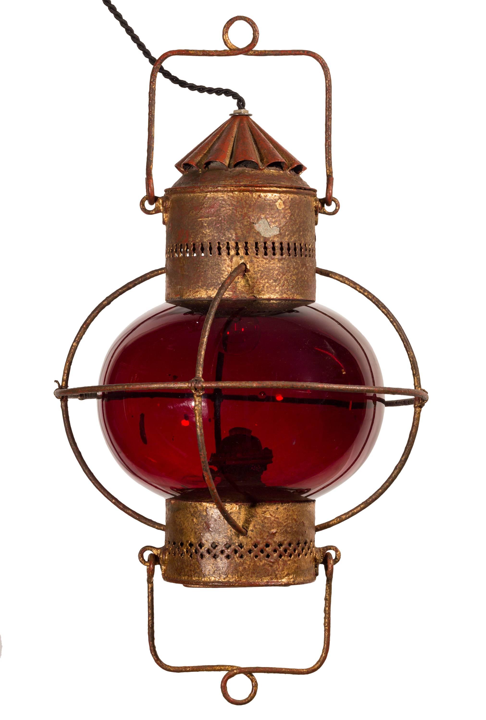 Pair of 19th Century Ship / Nautical Oil Lamps with Red Globes Electrified (Unbekannt)