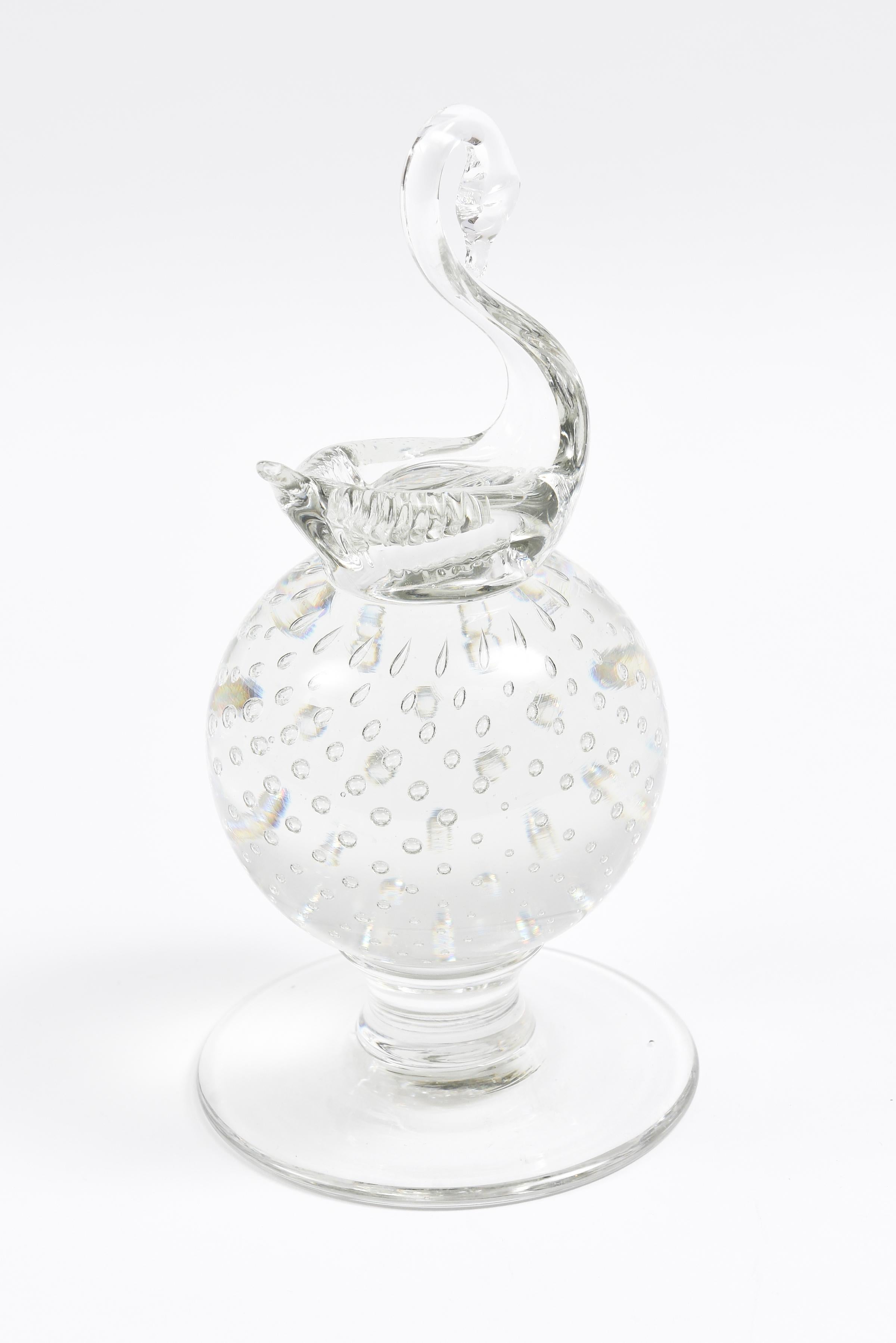 From America's oldest crystal manufacturer still in business, this is a beautifully blown piece of art. It features an elegant swan and Pairpoint's signature controlled bubble. In very good vintage condition.
