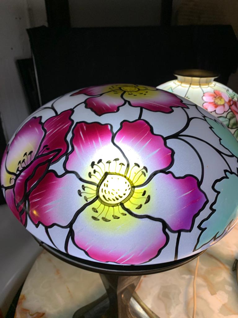 Art Deco Pairpoint Glass Co. Poppy Flower Stained Glass Table Lamp, Vienna Shade, 1920 For Sale
