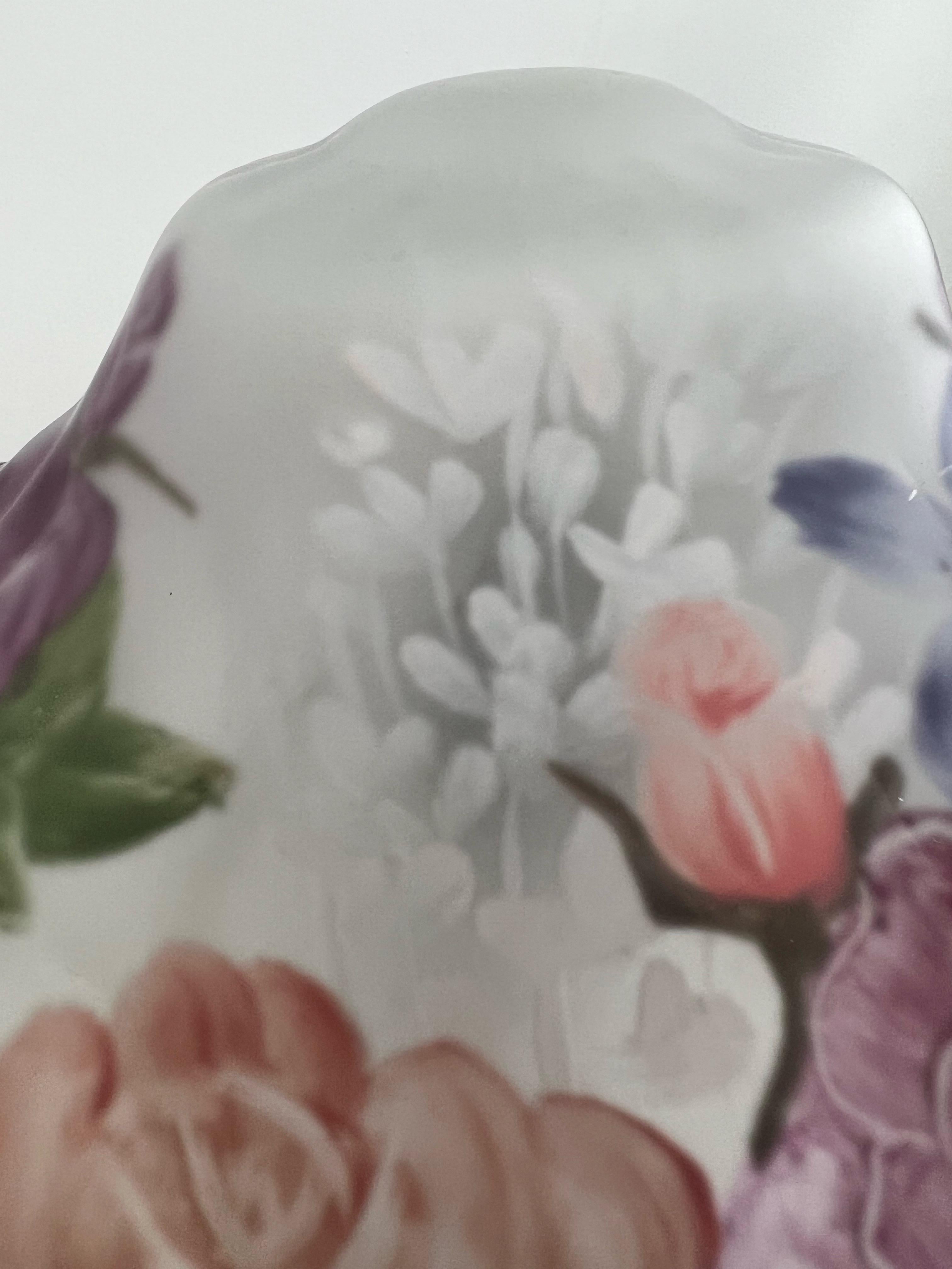 Pairpoint Lampe de table à fleurs peintes à la main, style Puffy, avec base en bronze en vente 8