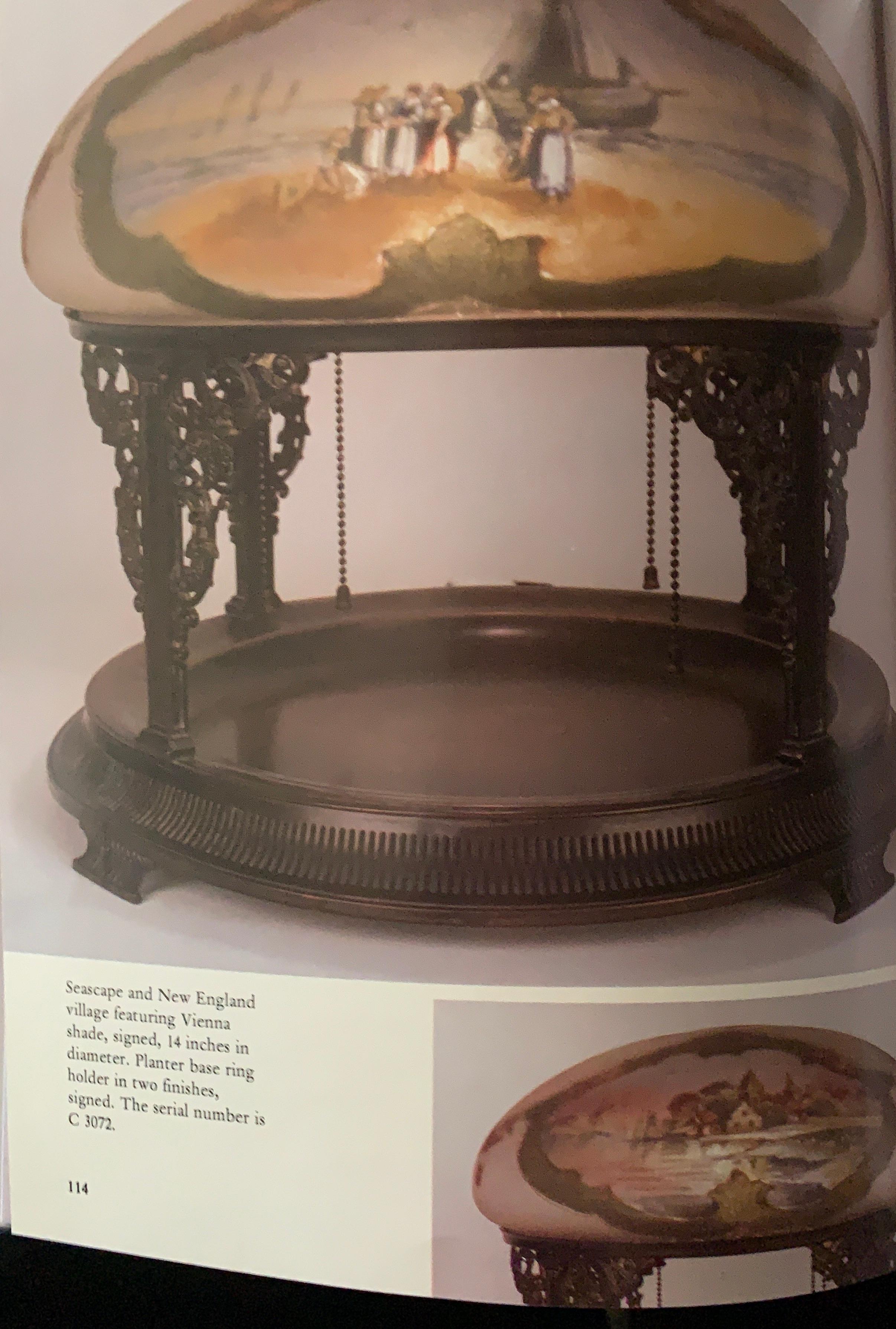 Tischlampe aus Buntglas mit Paarpunkten, Wiener Meereslandschaftsschirm, Pflanzgefäßsockel, 1910 im Angebot 3