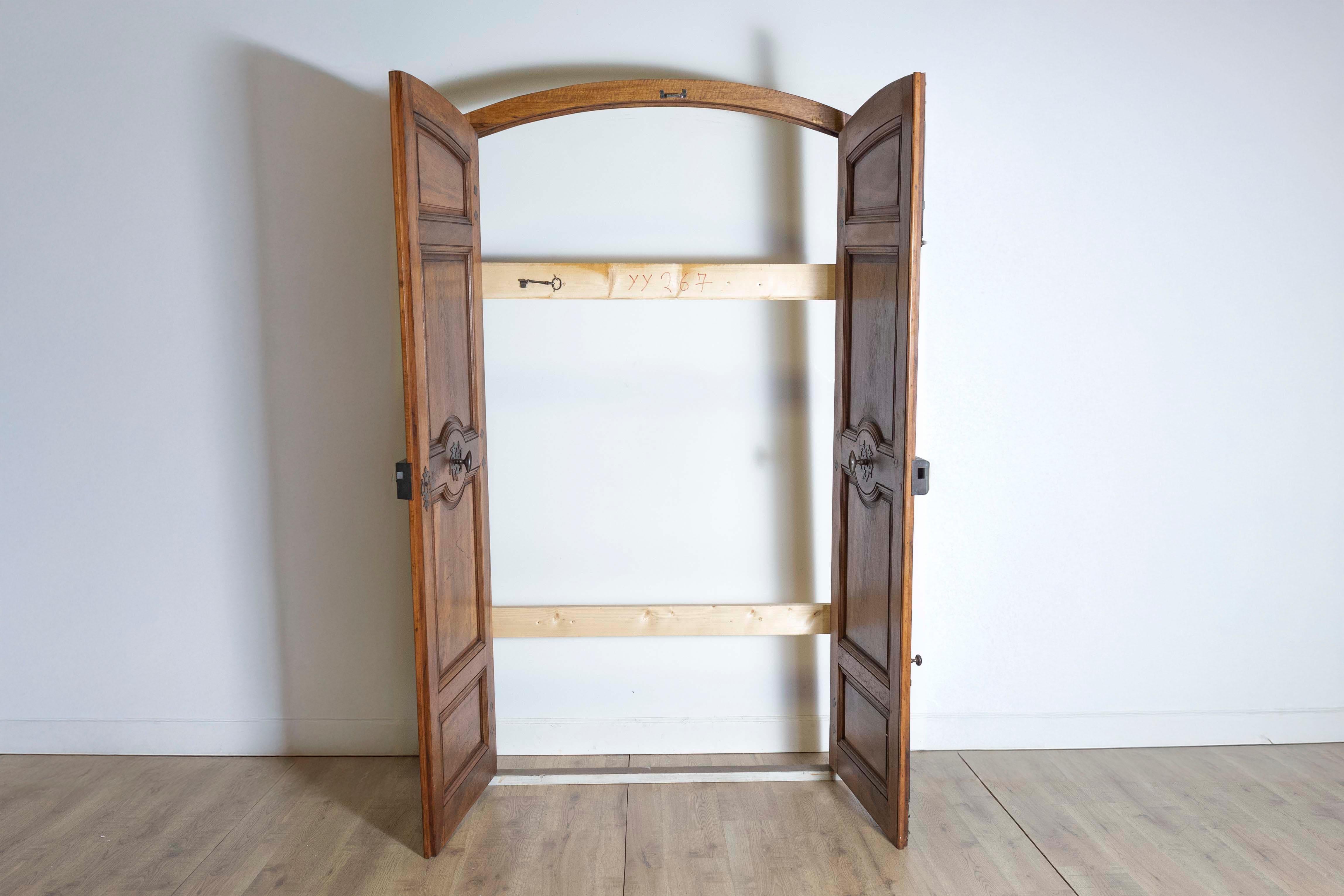 Ferro battuto Coppia di porte di comunicazione francesi del XVIII secolo CIRCA 1790 in vendita