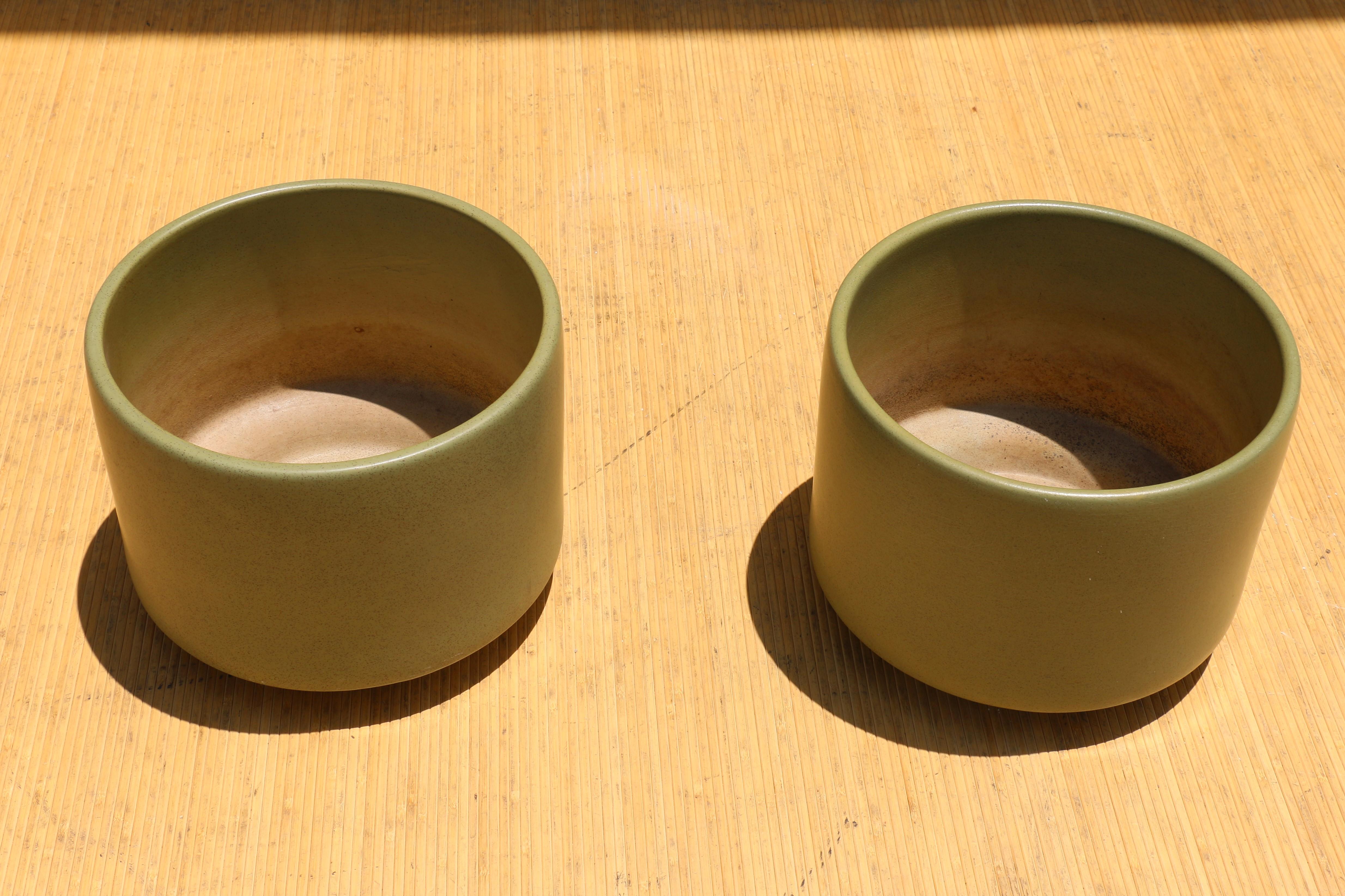 Ceramic Pairs of 1970s Gainey Art Pottery Modern Planters in Satin Green Glaze