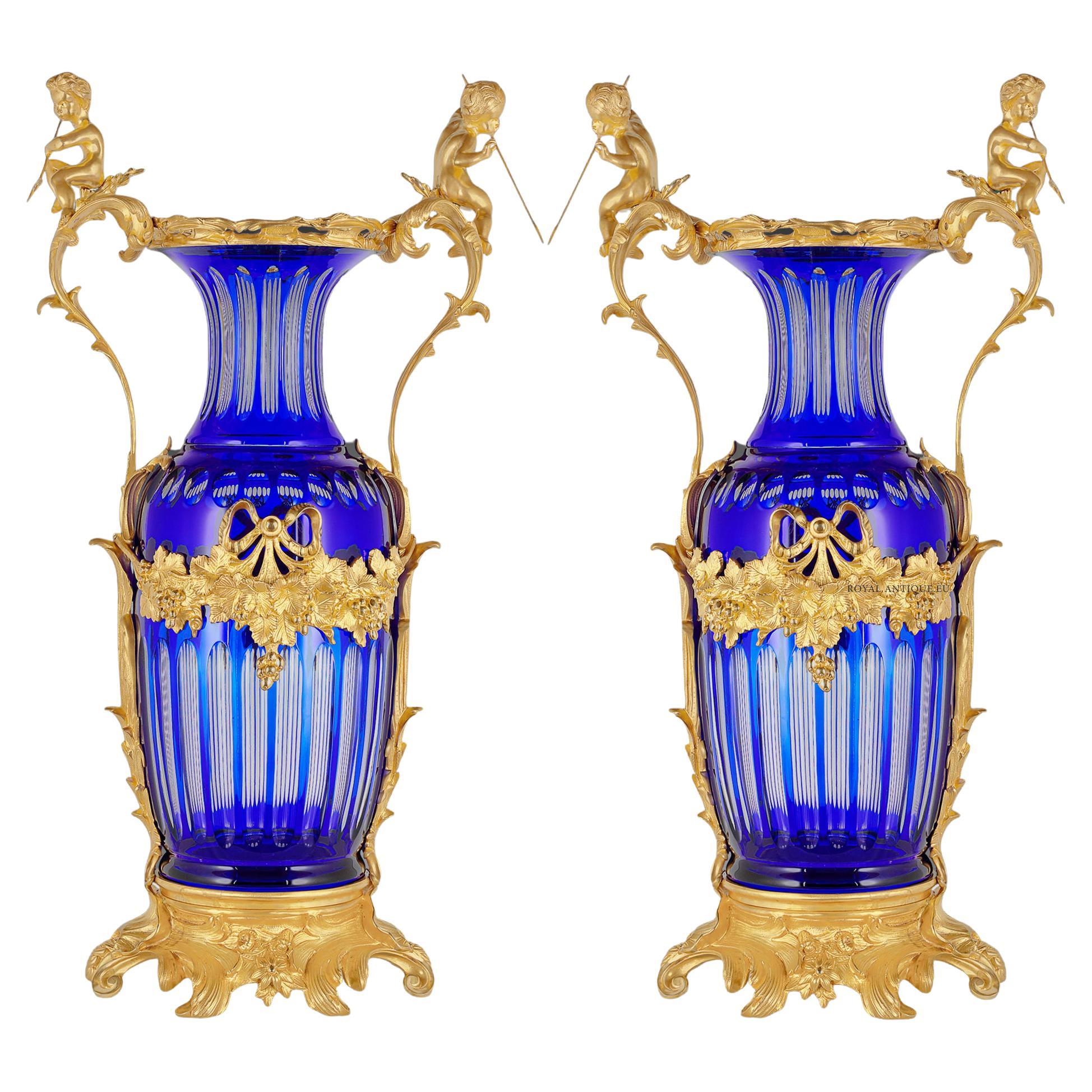 Modern Blue Crystal Vase For Sale at 1stDibs