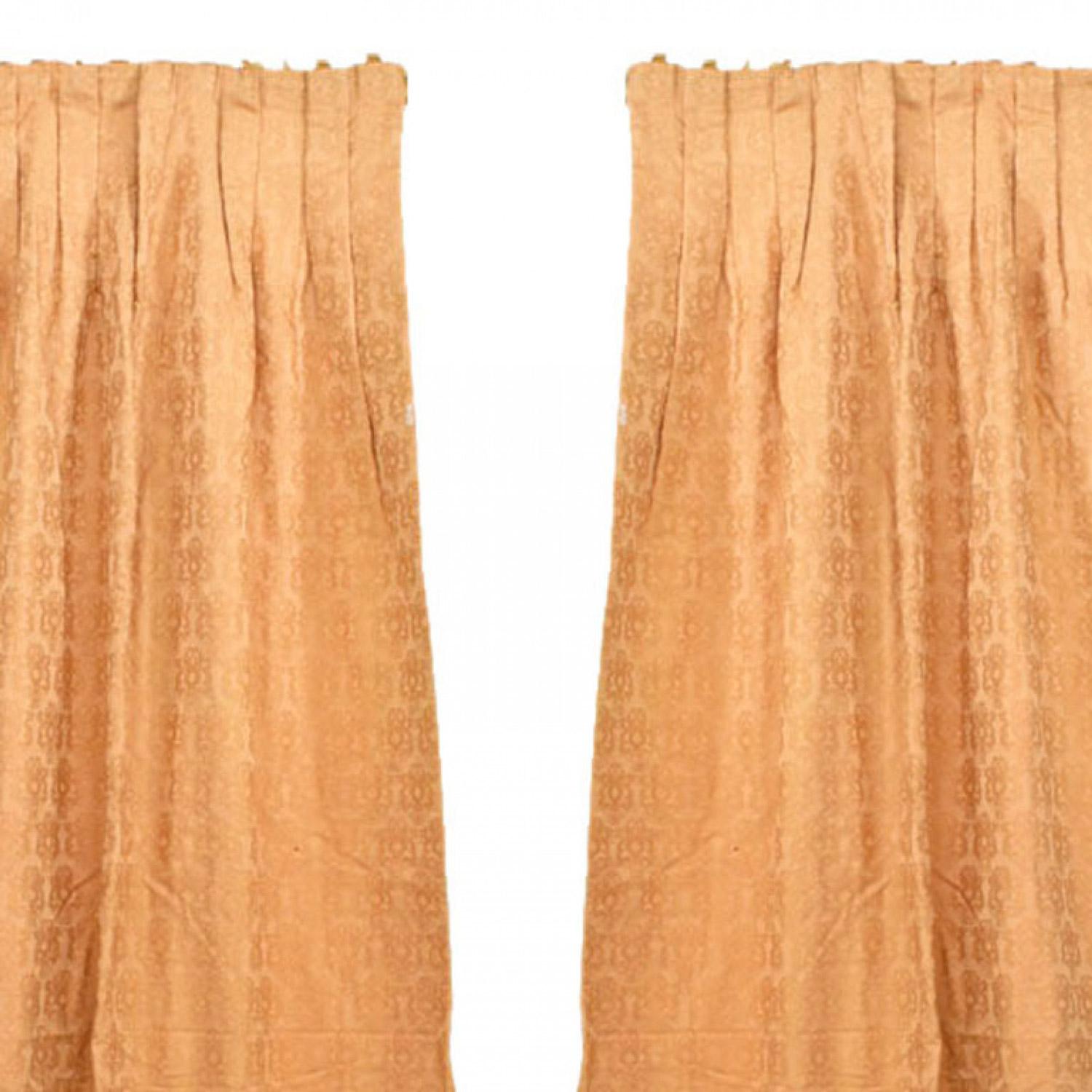 Pares de cortinas de brocado de seda rosa de estilo victoriano inglés Victoriano en venta