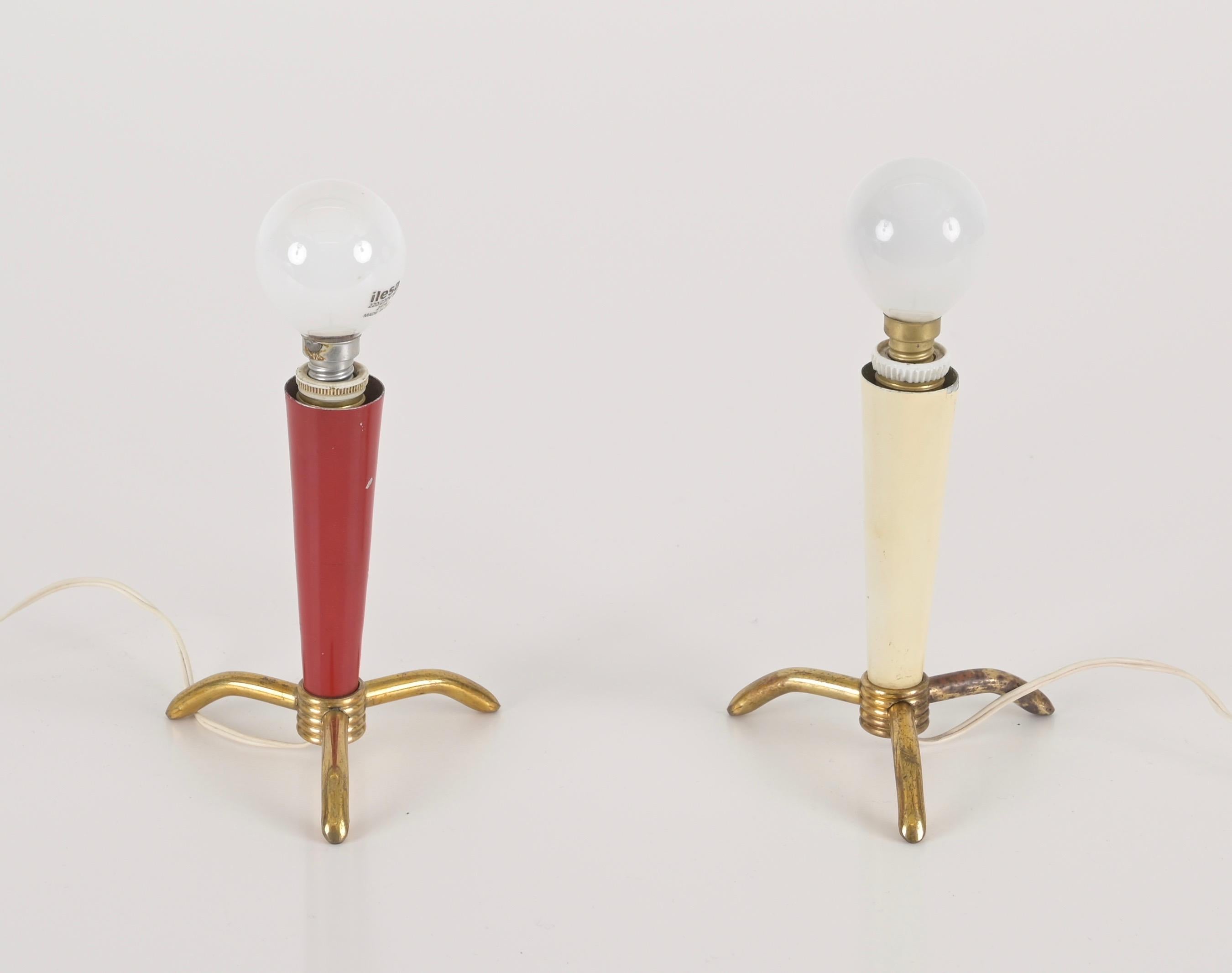 Enameled Pairs of Italian Table Lamps in Brass, Red and Ivory Metal, Stilnovo, 1950s For Sale