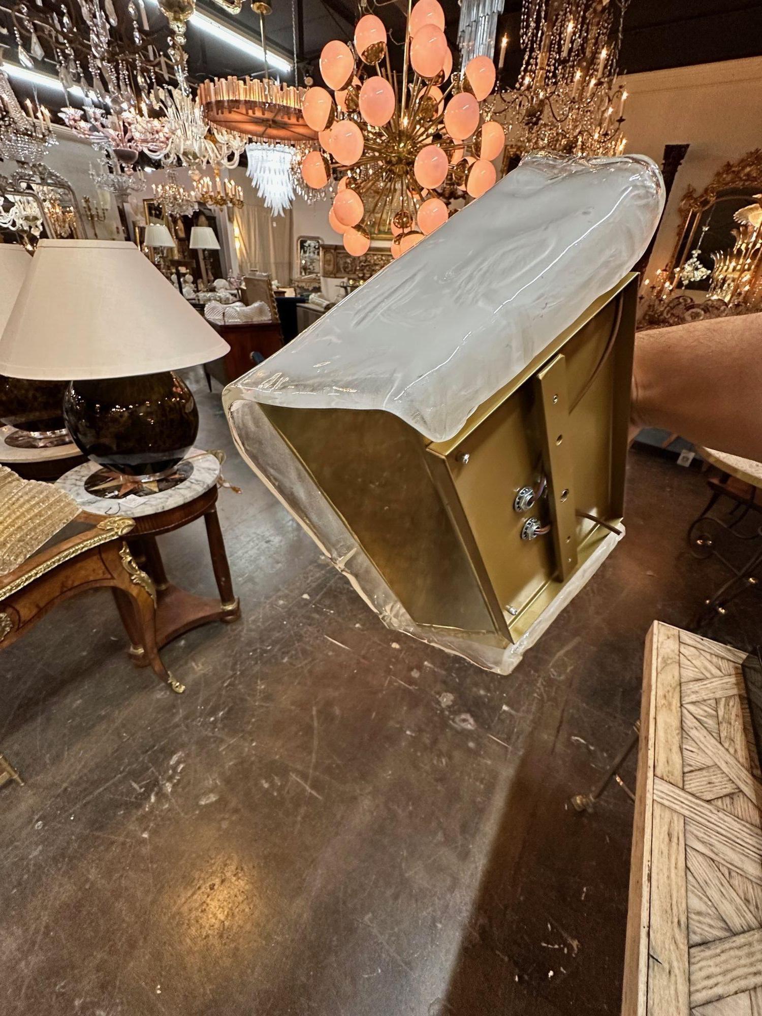 Coppia di lampade moderne in vetro di Murano e ottone di Seguso in vendita 2