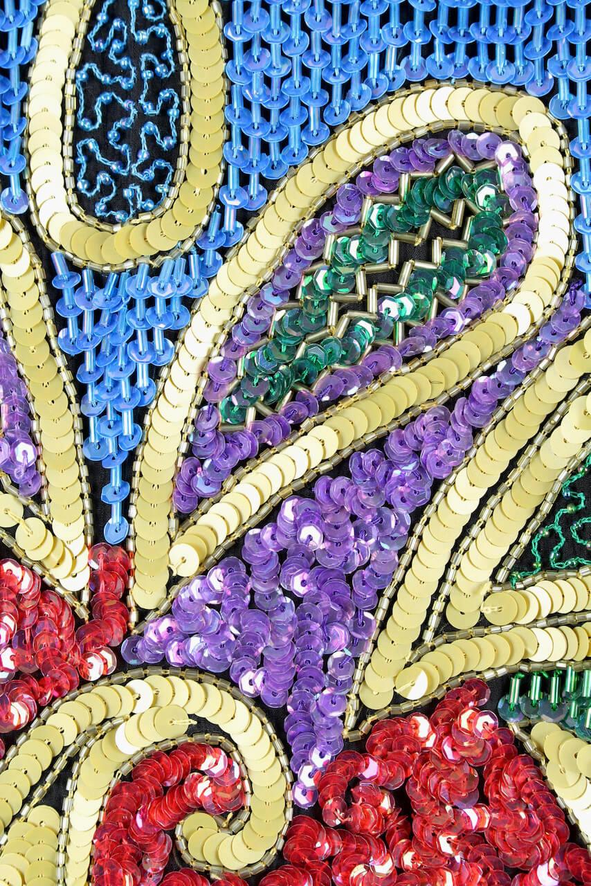 Paisley Design Mehrfarbige Abendjacke aus Seide mit Pailletten und Perlen:: 1990er Jahre 2