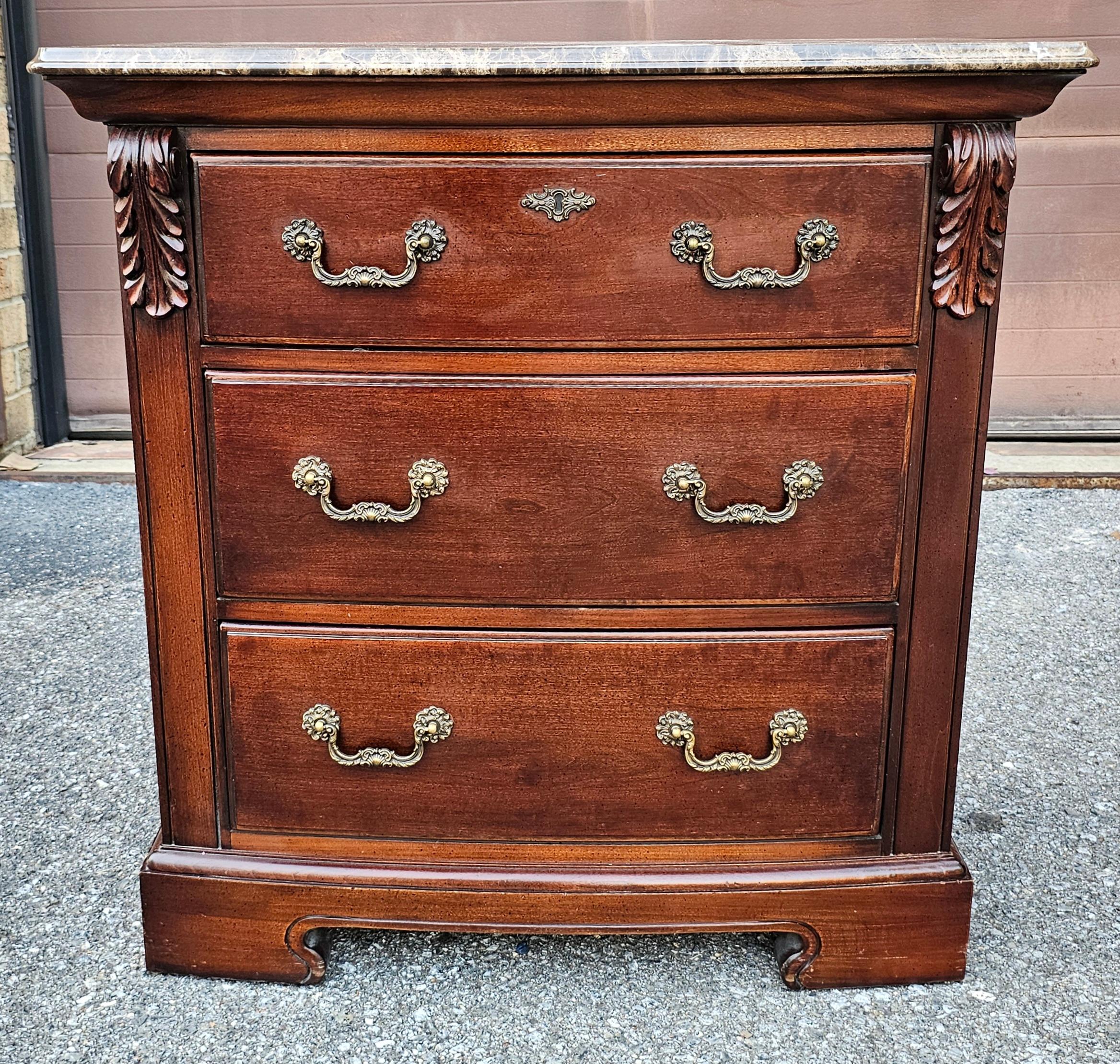 Pair Thomasville Fruitwood Bachelor's Chests with Marble Top In Excellent Condition For Sale In Germantown, MD