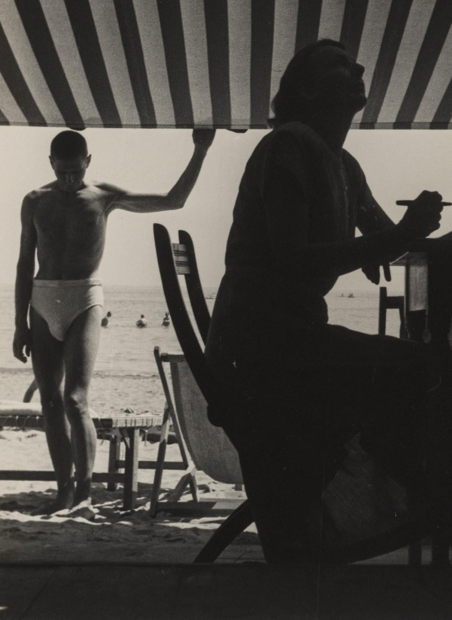 Paul Cadmus and Margaret French, Lido, Venice - American Modern Photograph by PaJaMa