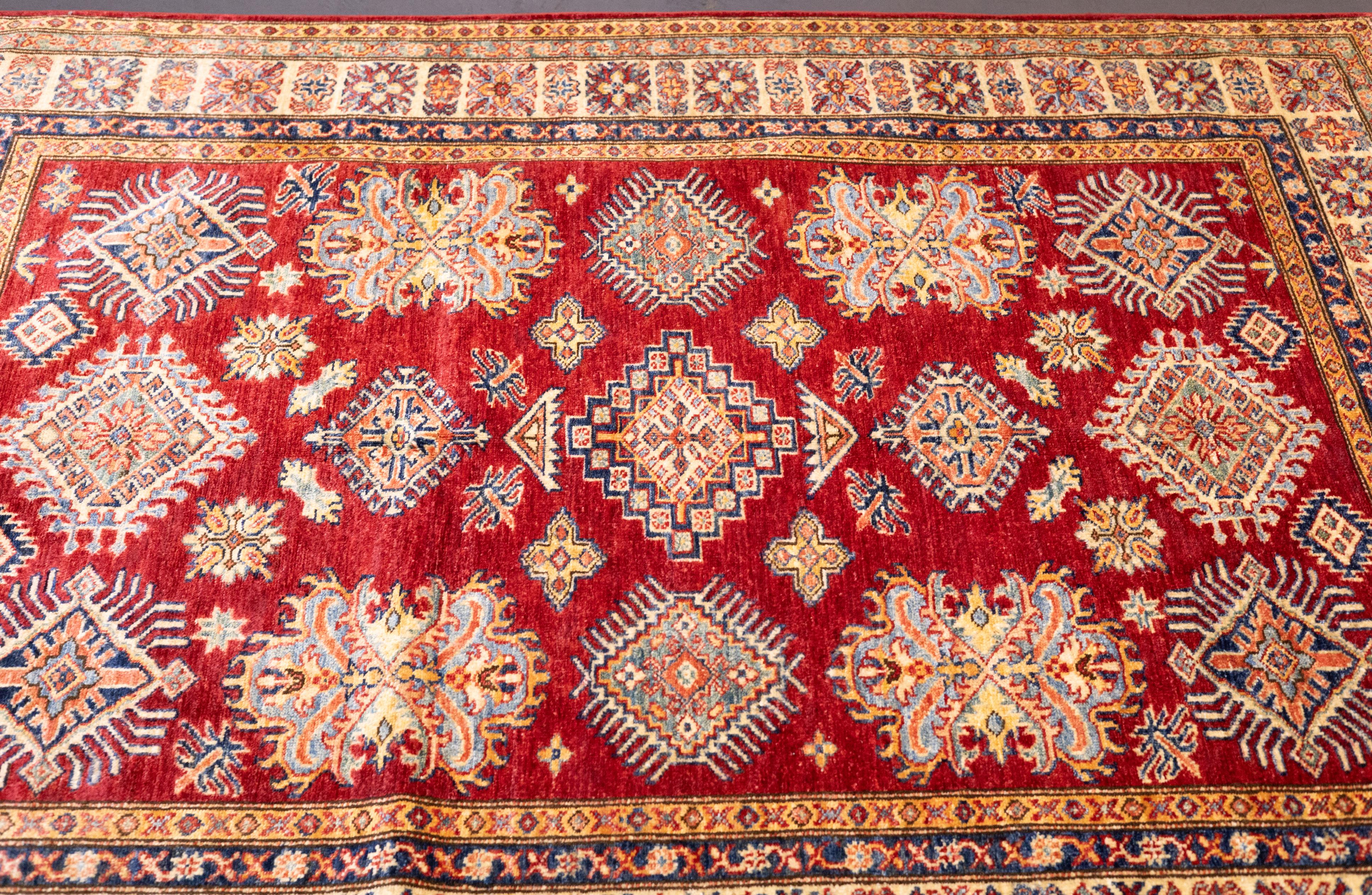XXI secolo e contemporaneo Tappeto PAK Kazak 5'1'' x 6'5'' in vendita