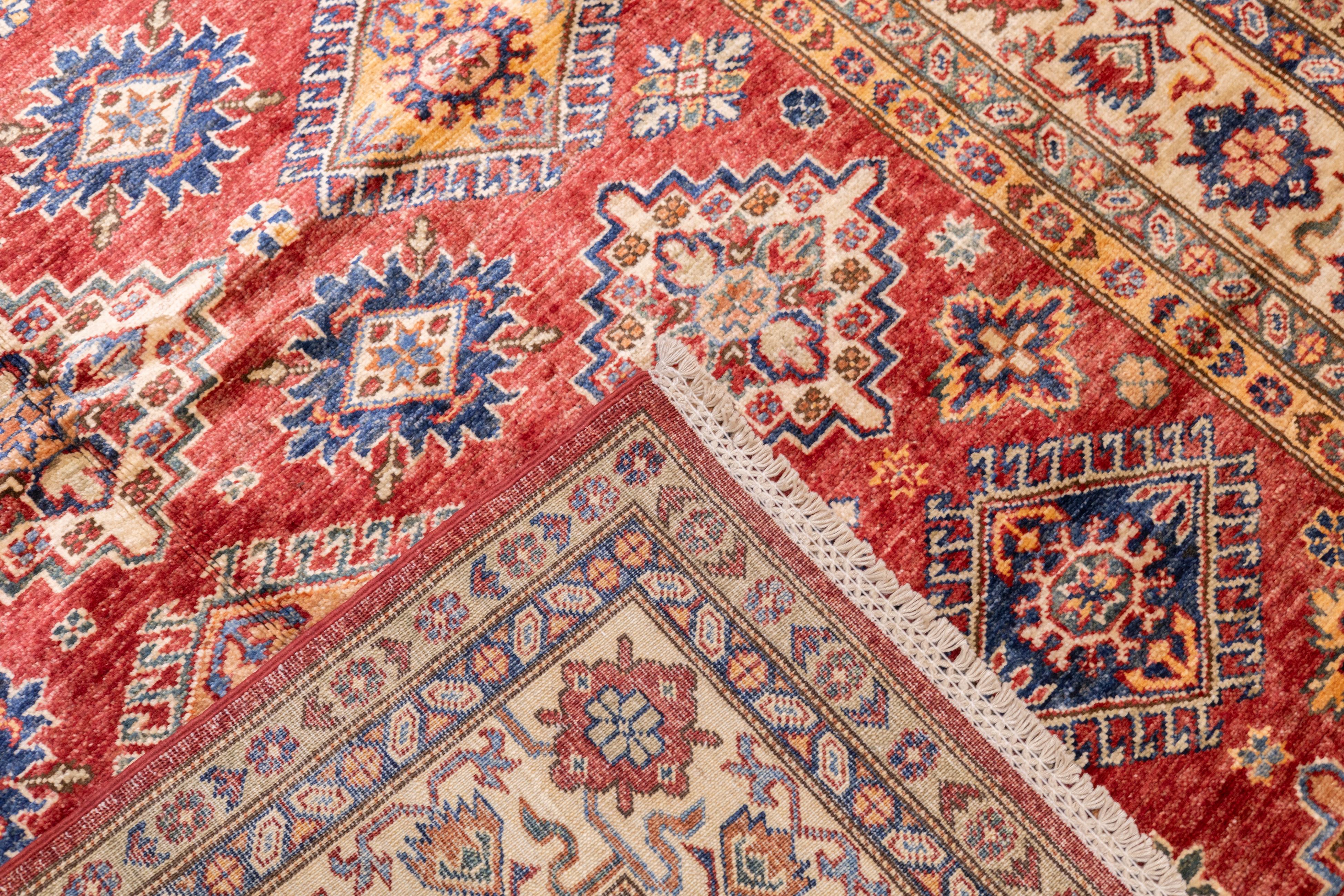 PAK Kazak-Teppich 5'7'' x 8'2'' im Angebot 4