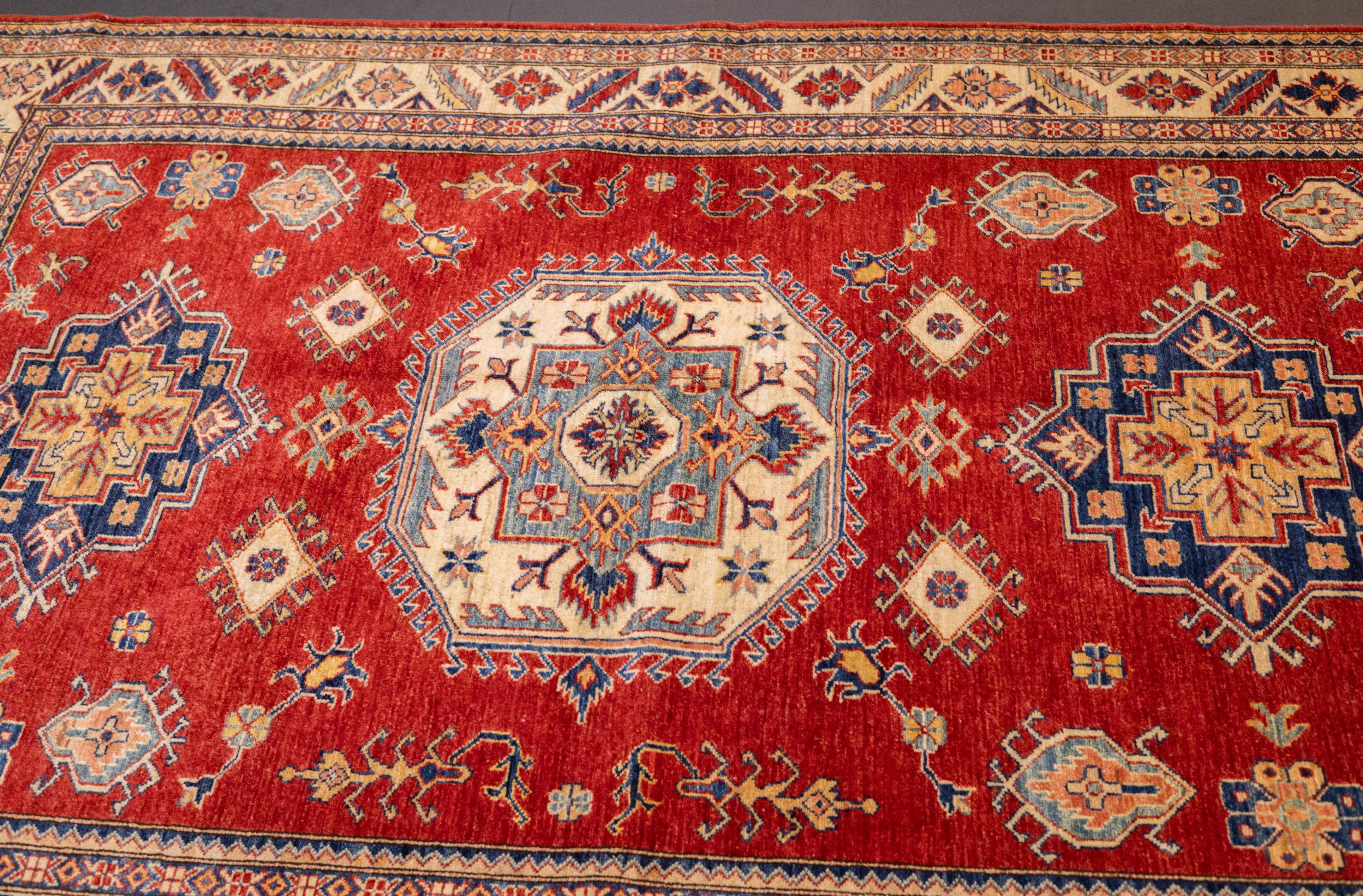 PAK Kazak Rug 5'9'' x 7'10'' In New Condition For Sale In New York, NY