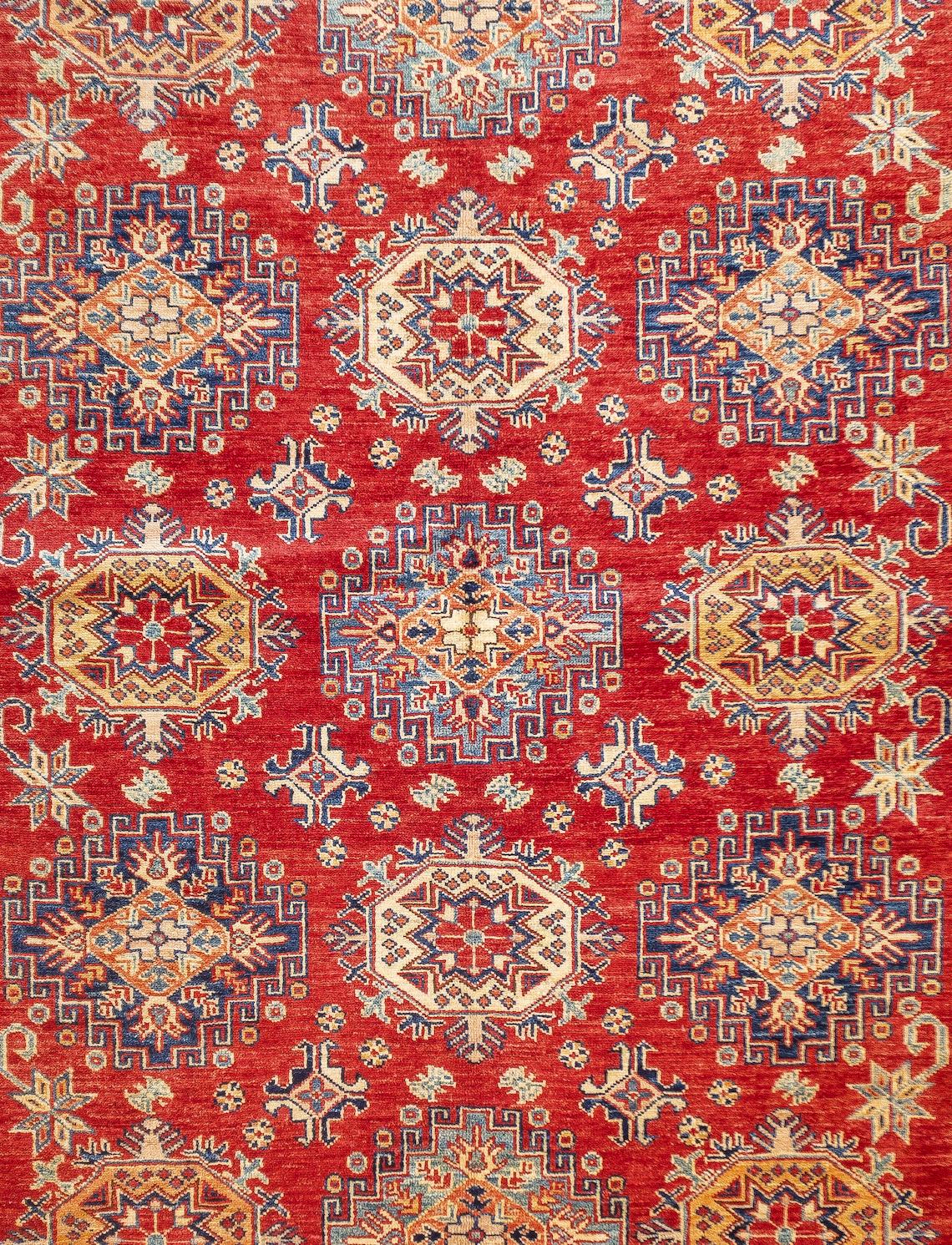 PAK Kazak-Teppich 5'9'' x 7'8'' (Pakistanisch) im Angebot