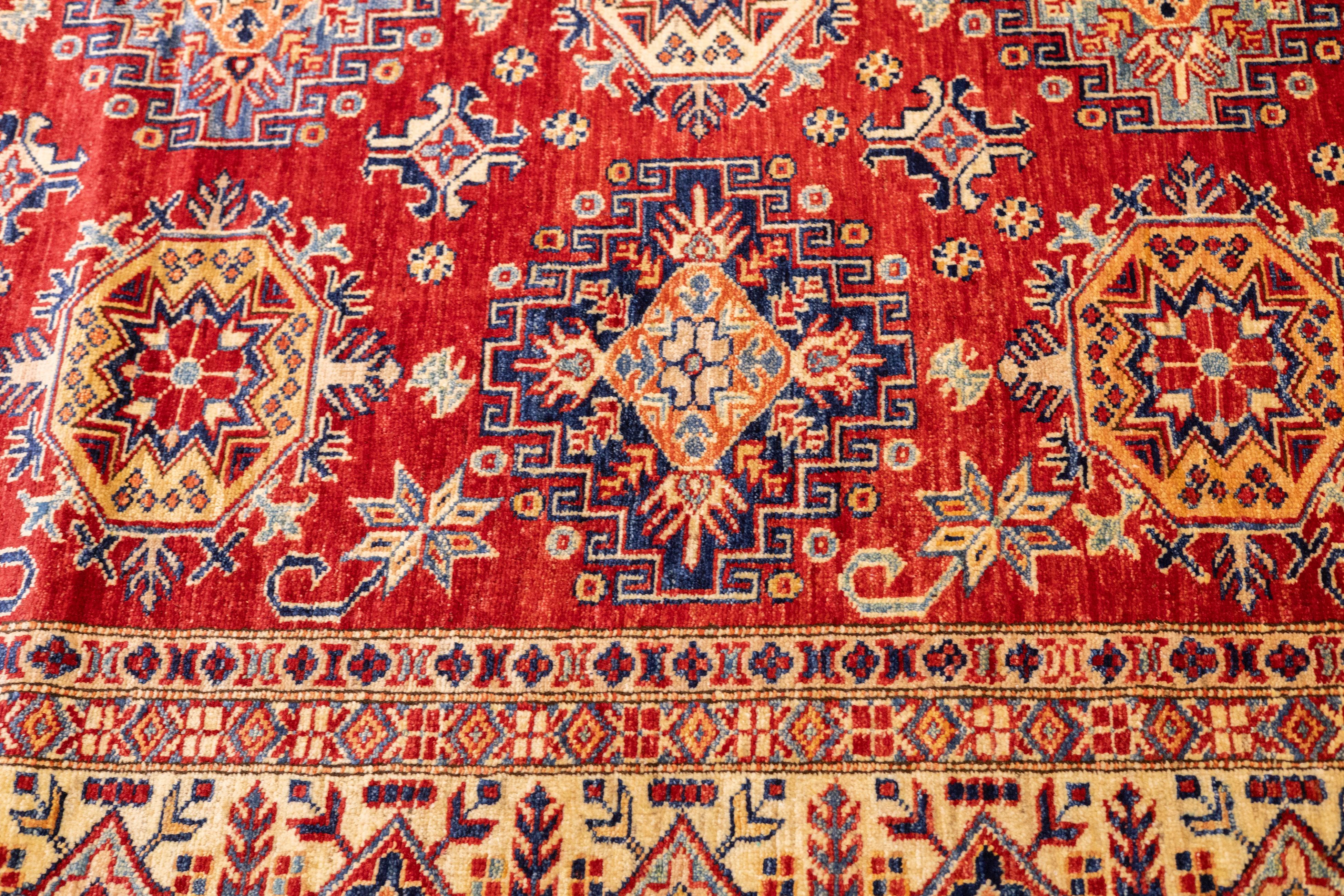 PAK Kazak-Teppich 5'9'' x 7'8'' (Wolle) im Angebot