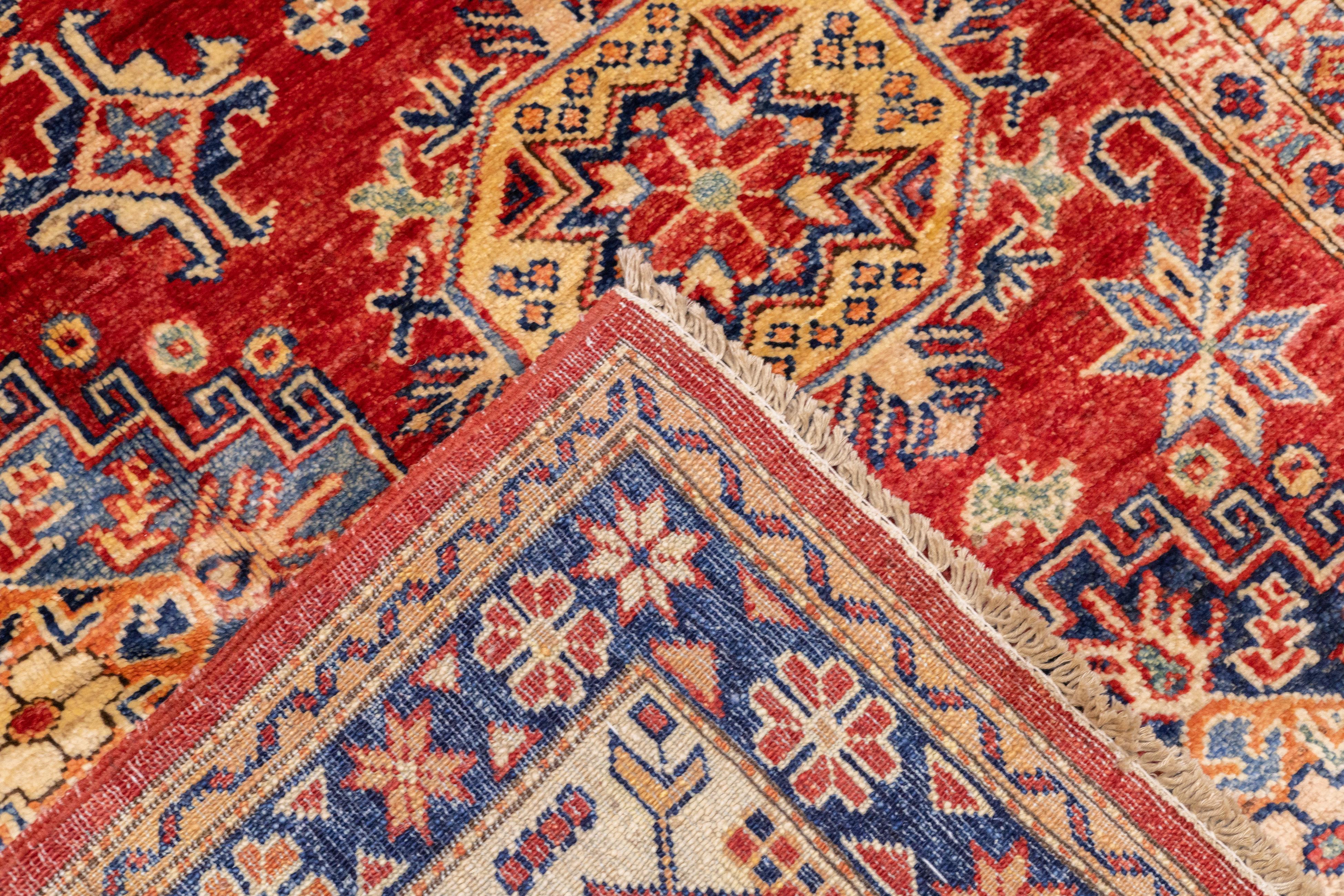 PAK Kazak-Teppich 5'9'' x 8'1'' im Angebot 5