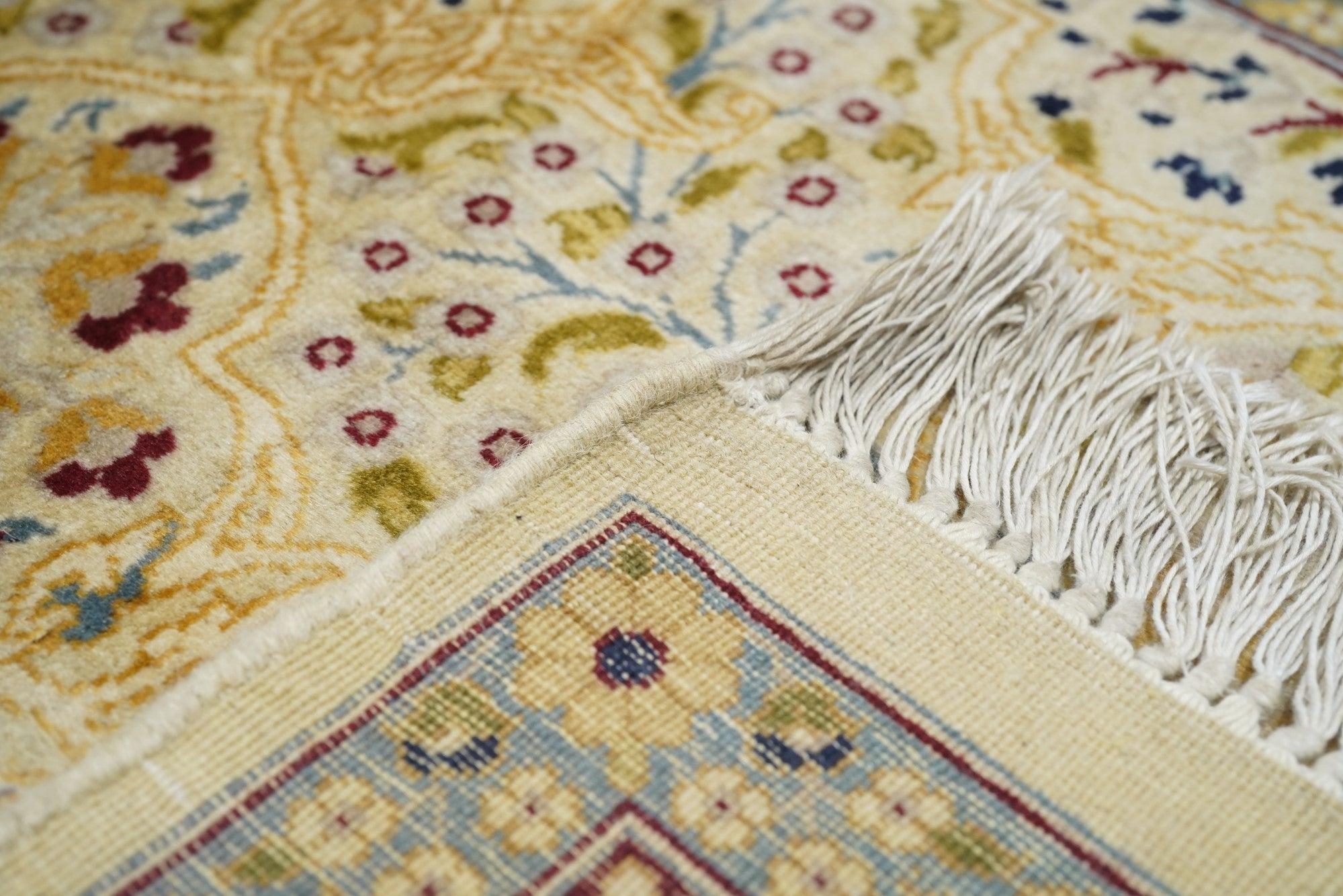 Tapis persan Pak 4'7'' x 7'4'' en vente 4