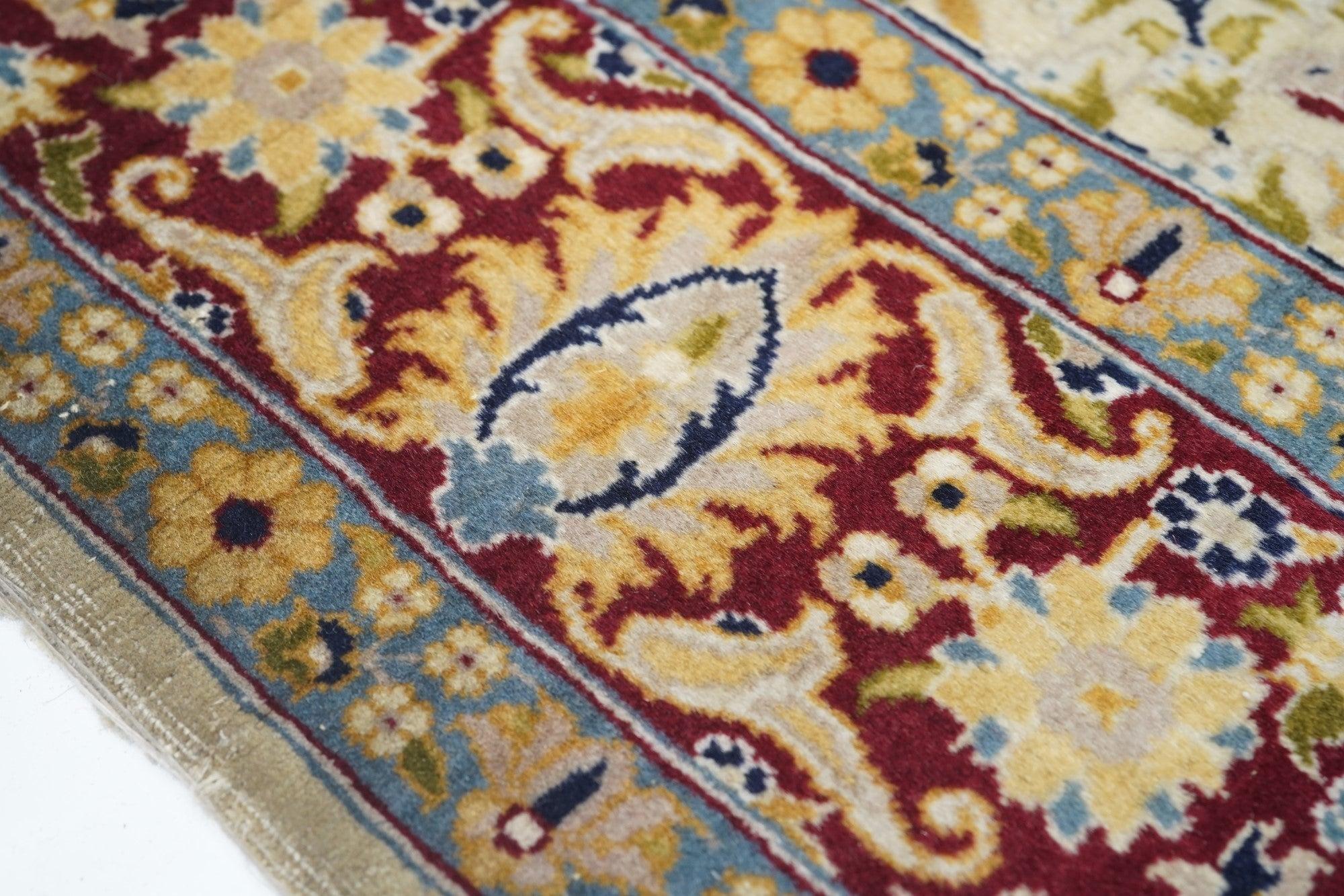 XXIe siècle et contemporain Tapis persan Pak 4'7'' x 7'4'' en vente