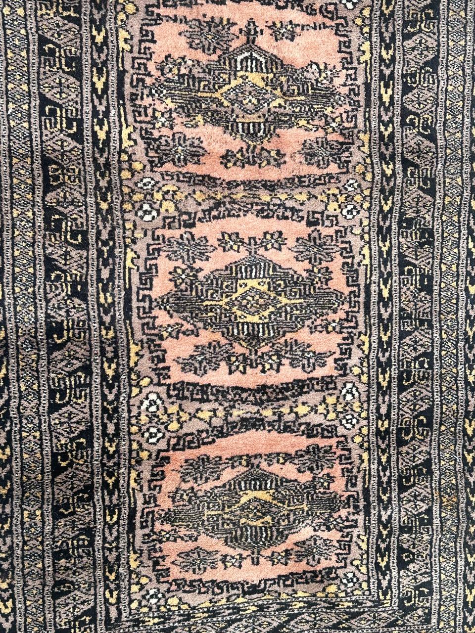 Bobyrug’s pretty small vintage Pakistani rug For Sale 2