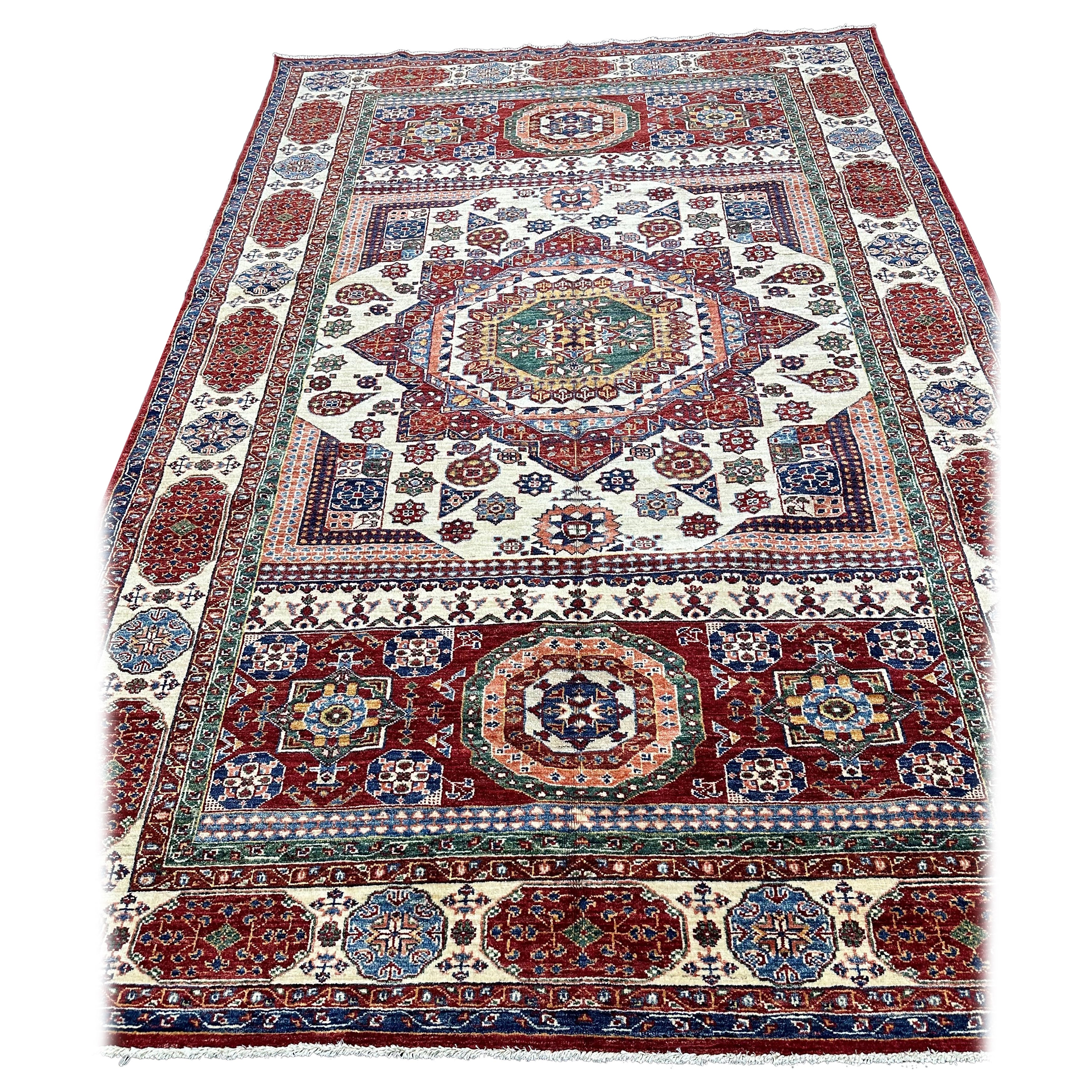 Pakistanischer Kazak-Design-Knüpfteppich, Mitte 20. Jahrhundert im Angebot