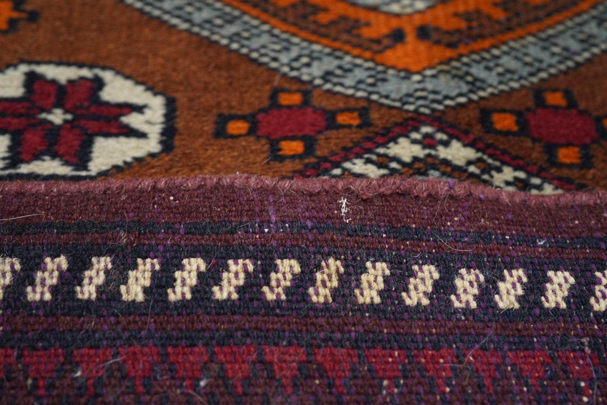 Pakistani Rug 3'2'' x 4'10'' For Sale 6