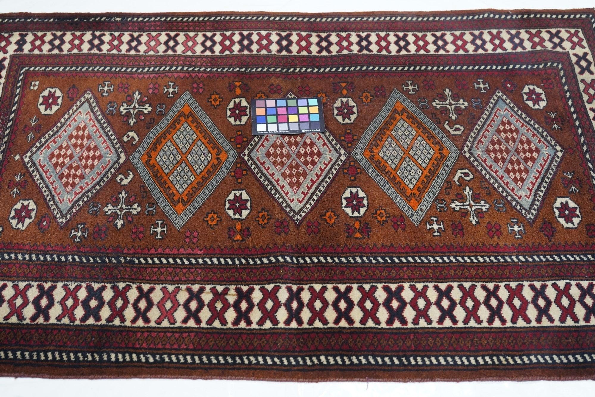 Pakistani Rug 3'2'' x 4'10'' For Sale 4