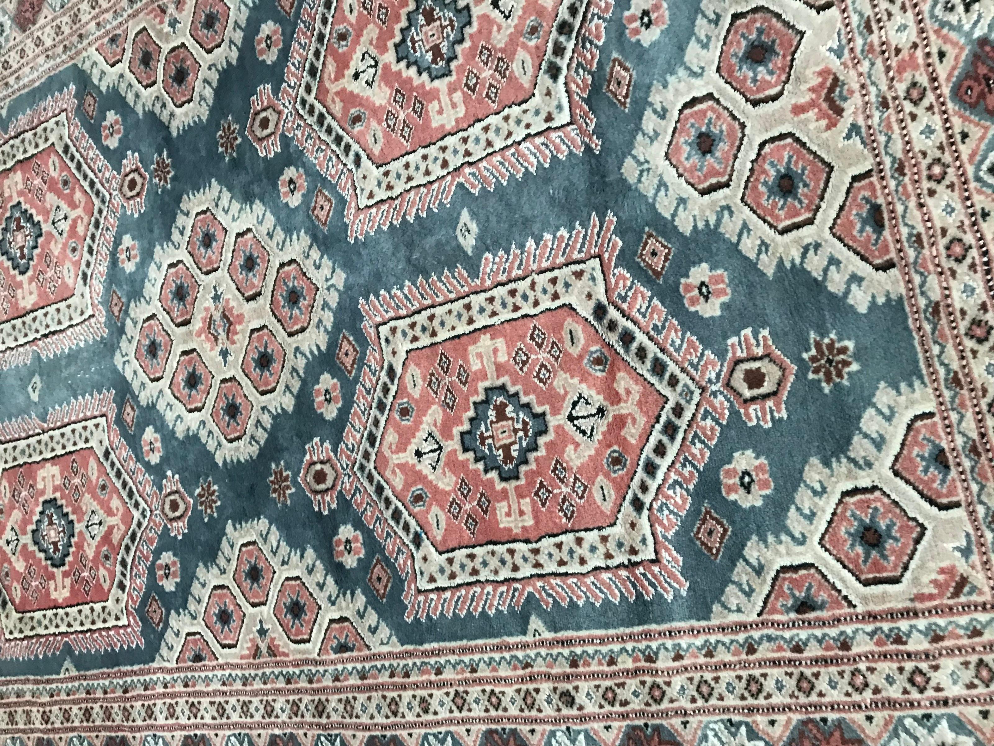 Pakistani Vintage Rug In Good Condition In Saint Ouen, FR