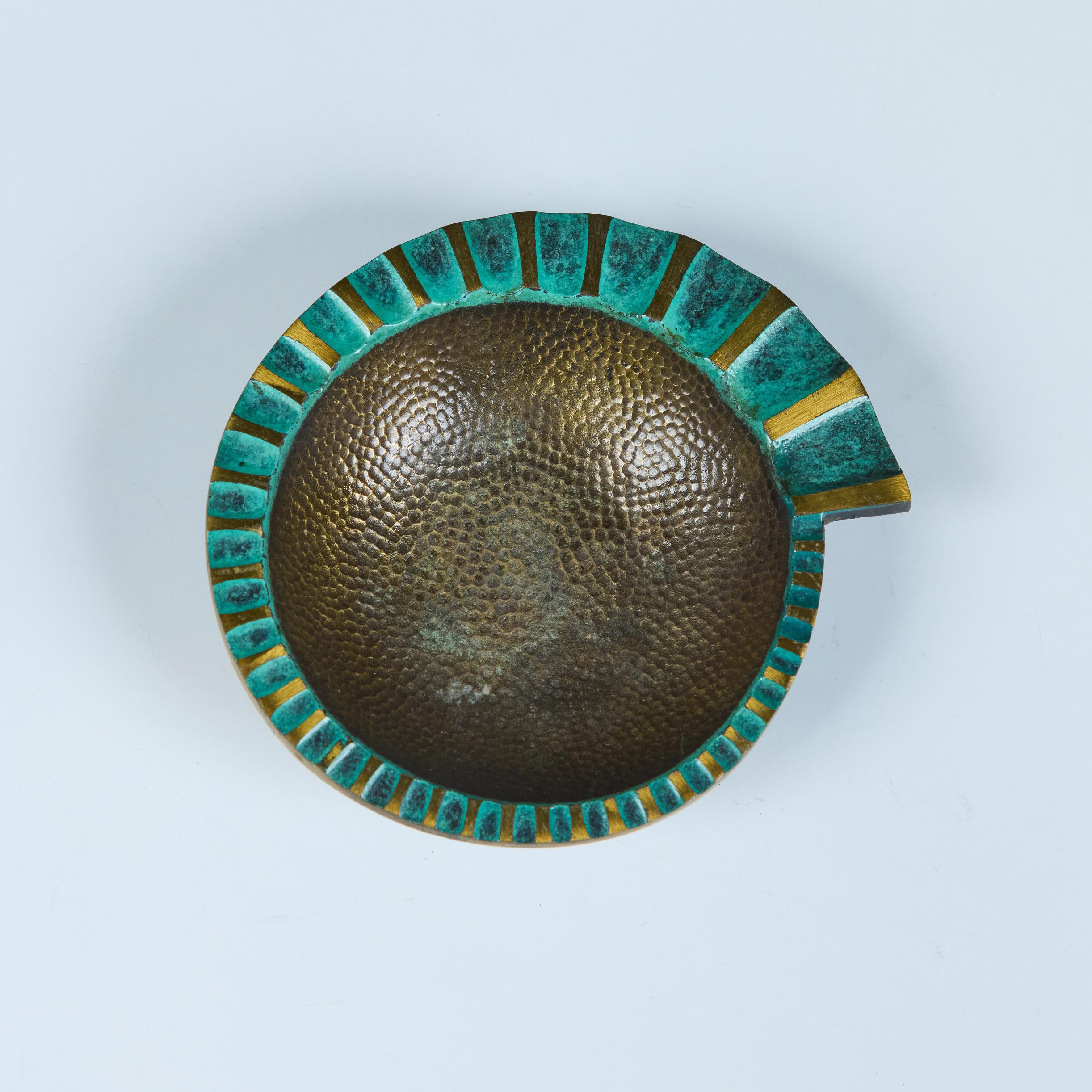 Pal-Bell Ashtray in Cast Bronze by Maurice Ascalon For Sale 3