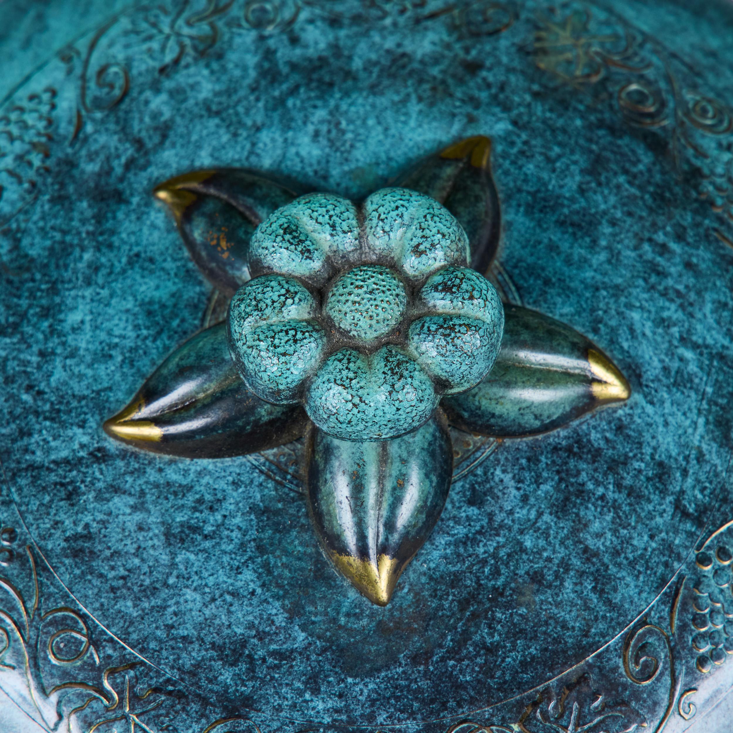 Cuenco Floral con Tapa Pal-Bell Bronce en venta 5