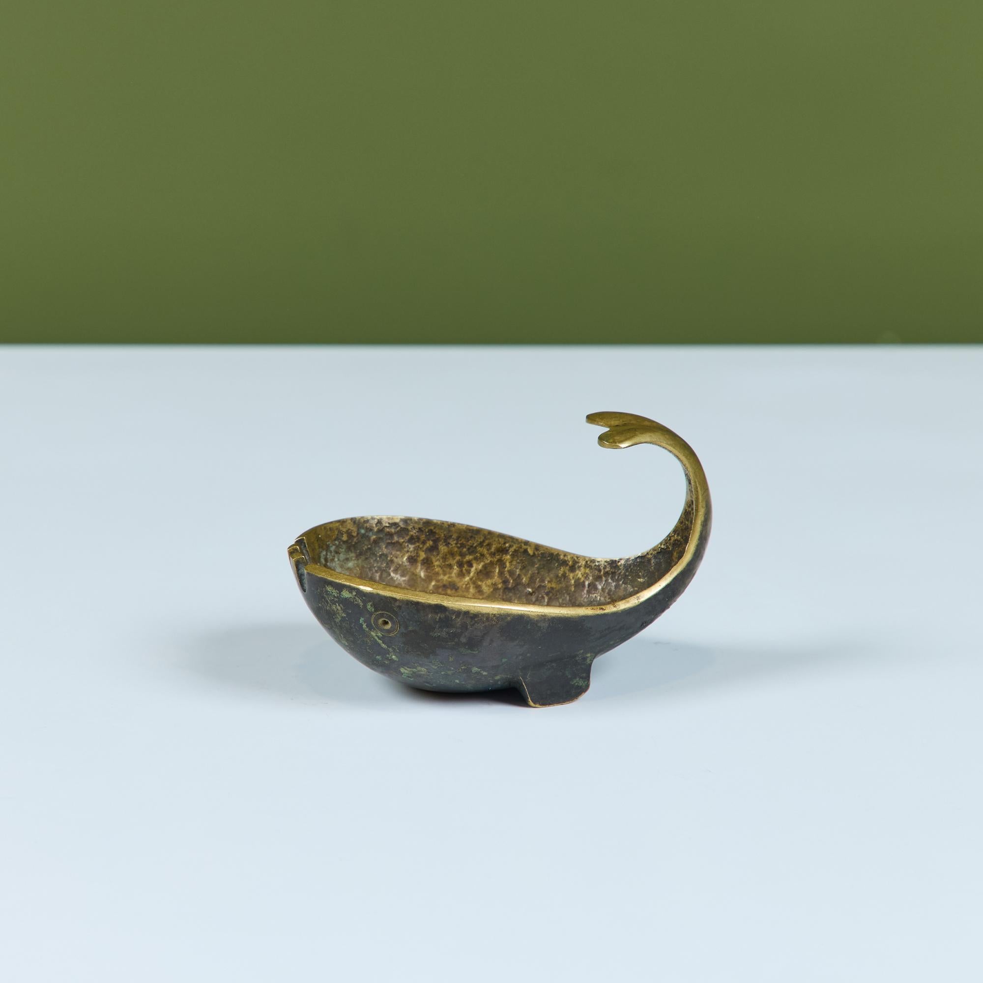 Cenicero Ballena Pal-Bell Bronce en Bueno estado para la venta en Los Angeles, CA
