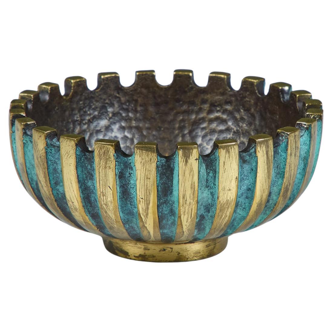 Bol en bronze moulé Pal-Bell