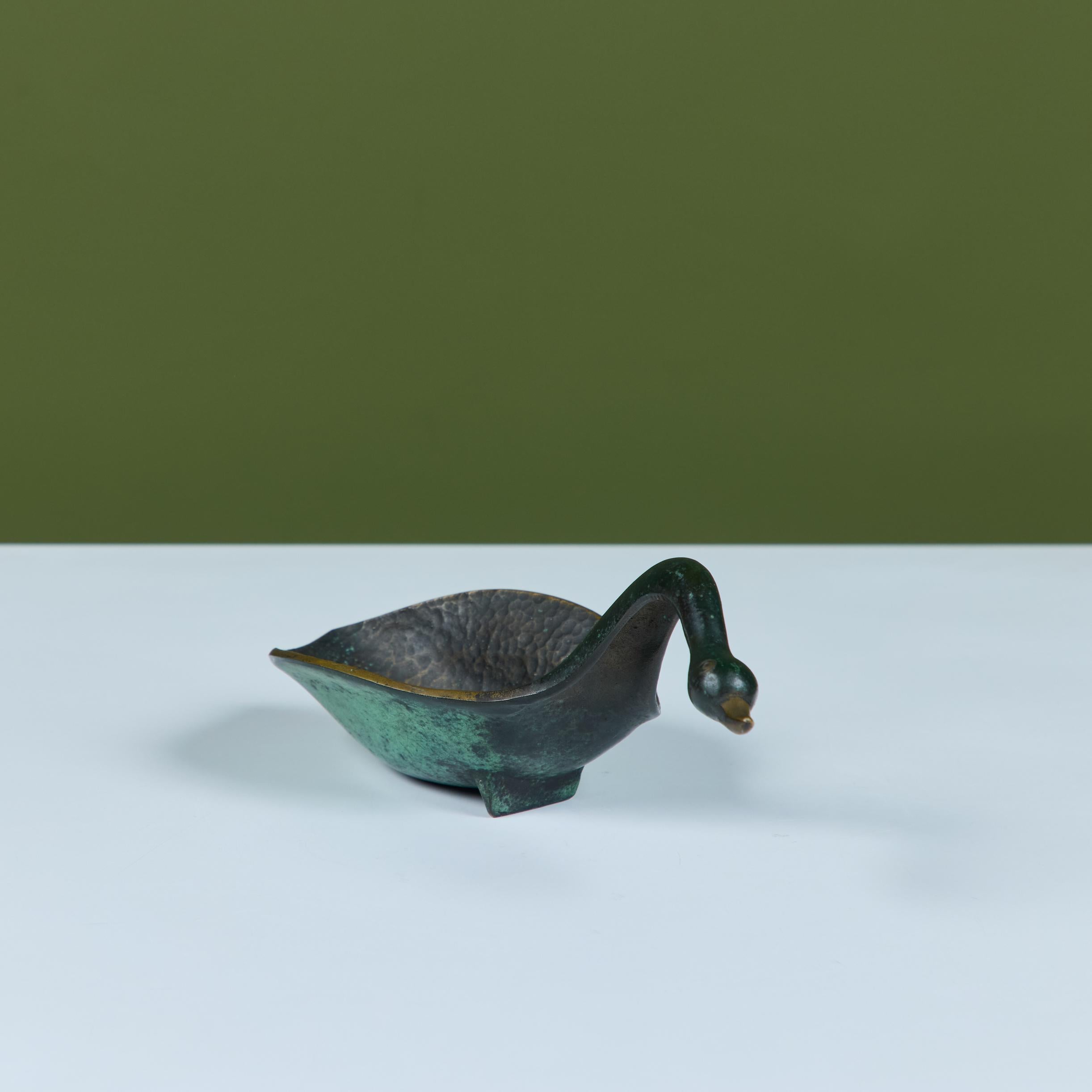 Bol de cisne fundido Pal-Bell Israelí en venta