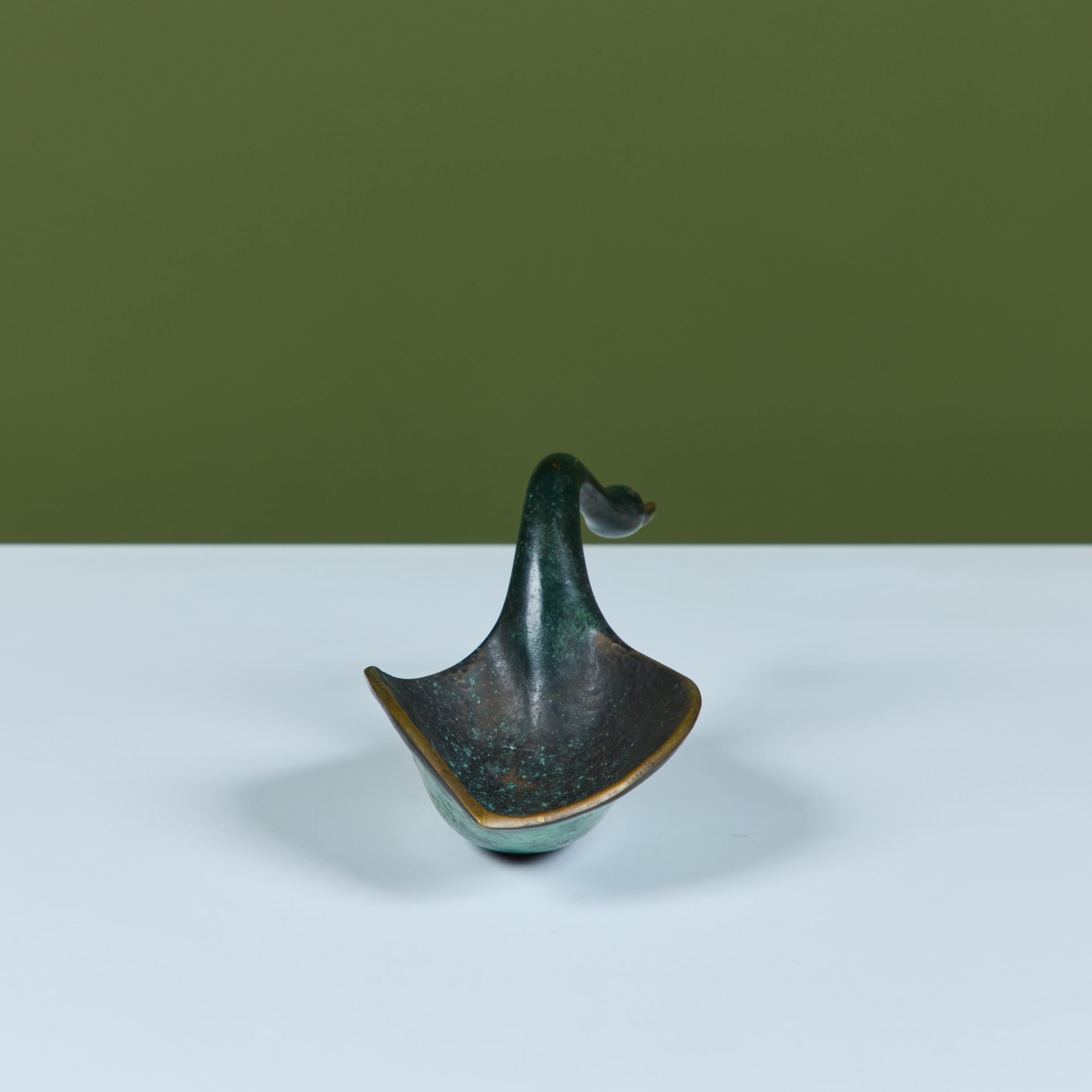 Bol de cisne fundido Pal-Bell siglo XX en venta