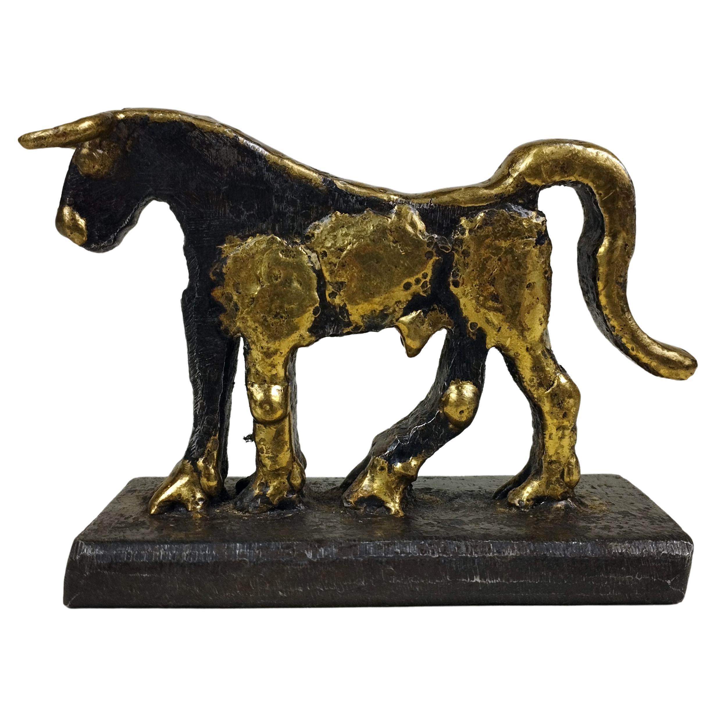 Sculpture de taureau Pal Kepenyes en acier et bronze en vente