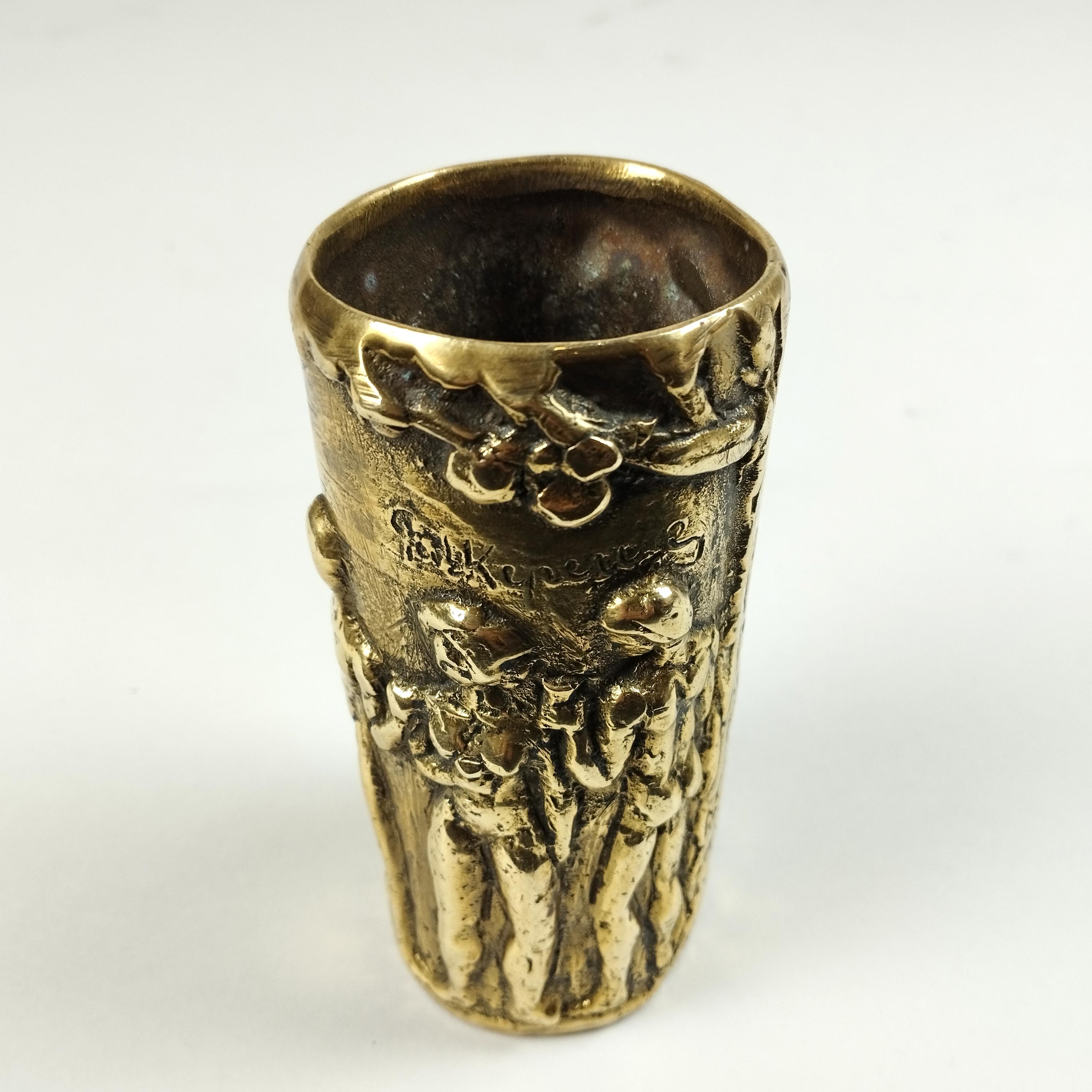 Pal Kepenyes Mexican Brutalist Bronze Flower Vase with Adam and Eve Scenes In Good Condition For Sale In Mexico City, MX