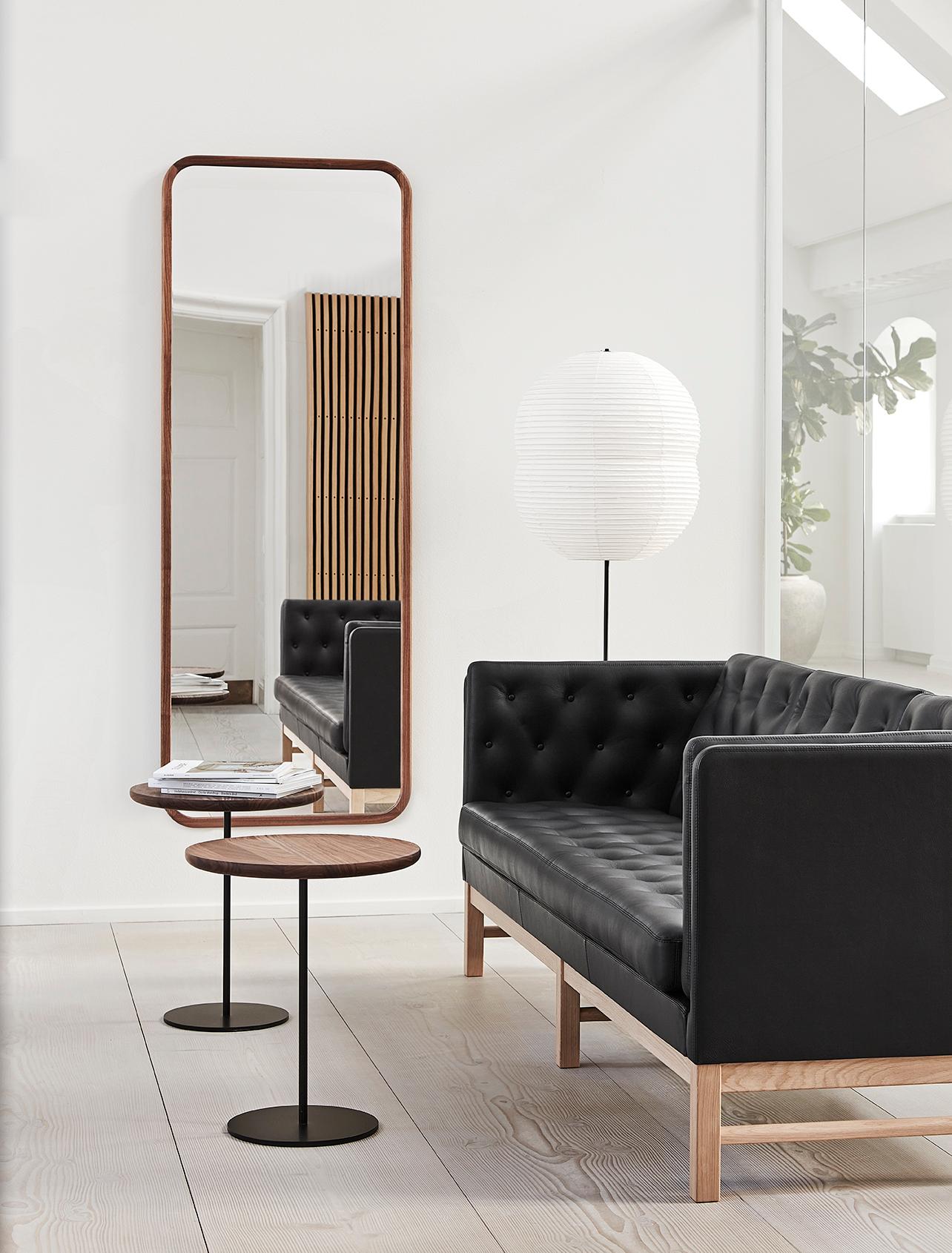 Mesa auxiliar Pal -Engrasado Nogal/Lacado Negro- de Keiji Takeuchi para Fredericia en Nuevo estado para la venta en Dubai, AE