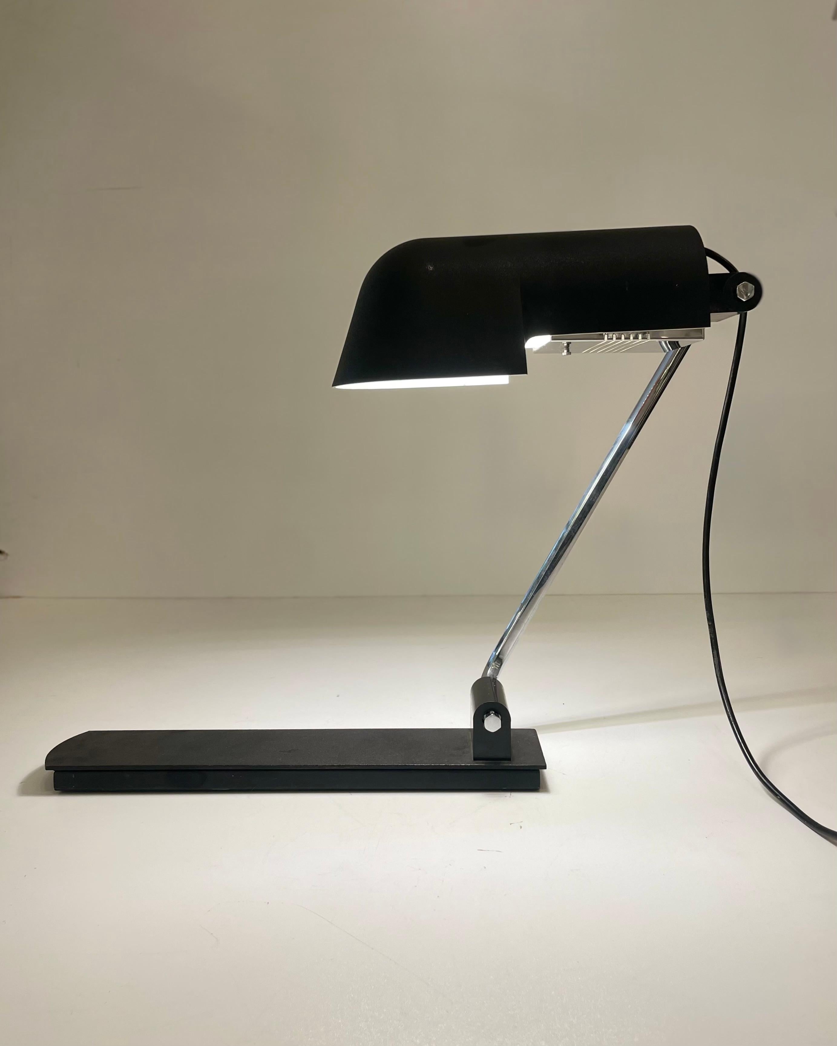 Painted PALA-490, Desk Lamp by C. & D. Aroldi for Luci Illuminazione, 1970s For Sale