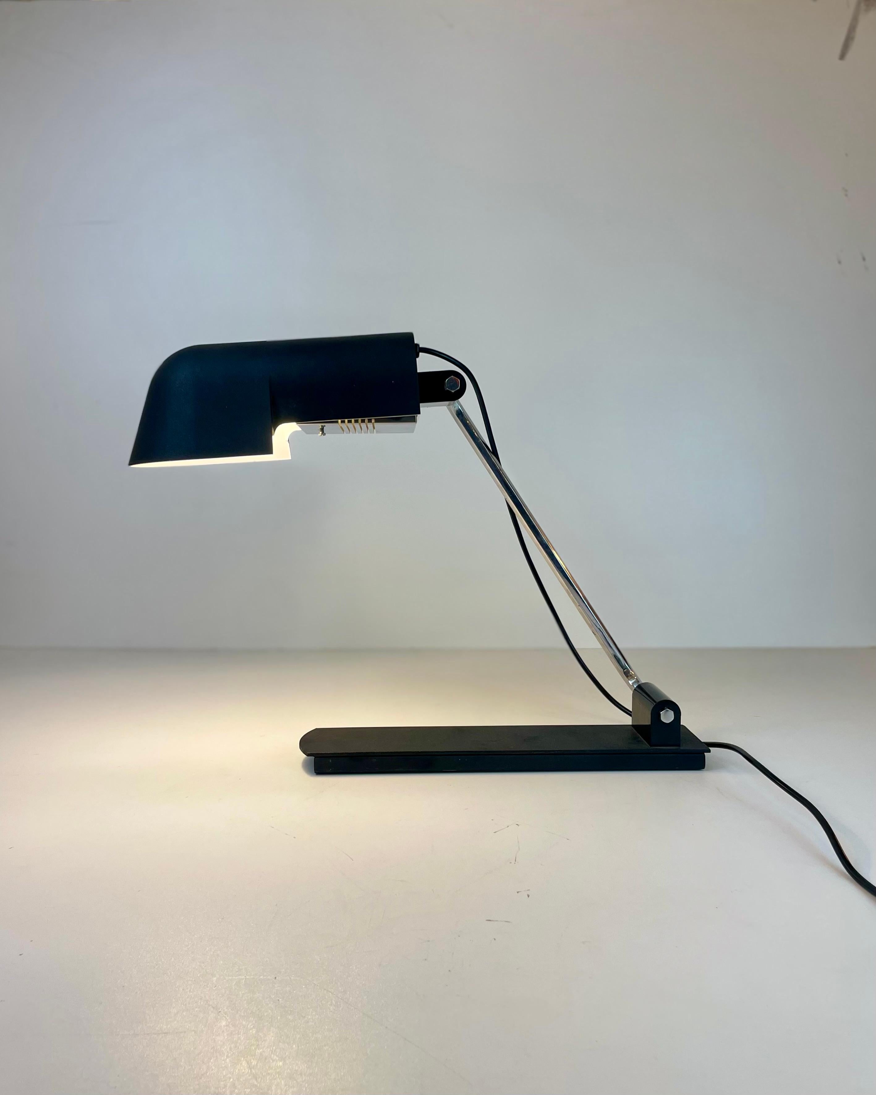 PALA-490, Desk Lamp by C. & D. Aroldi for Luci Illuminazione, 1970s In Good Condition For Sale In Brussel, BE