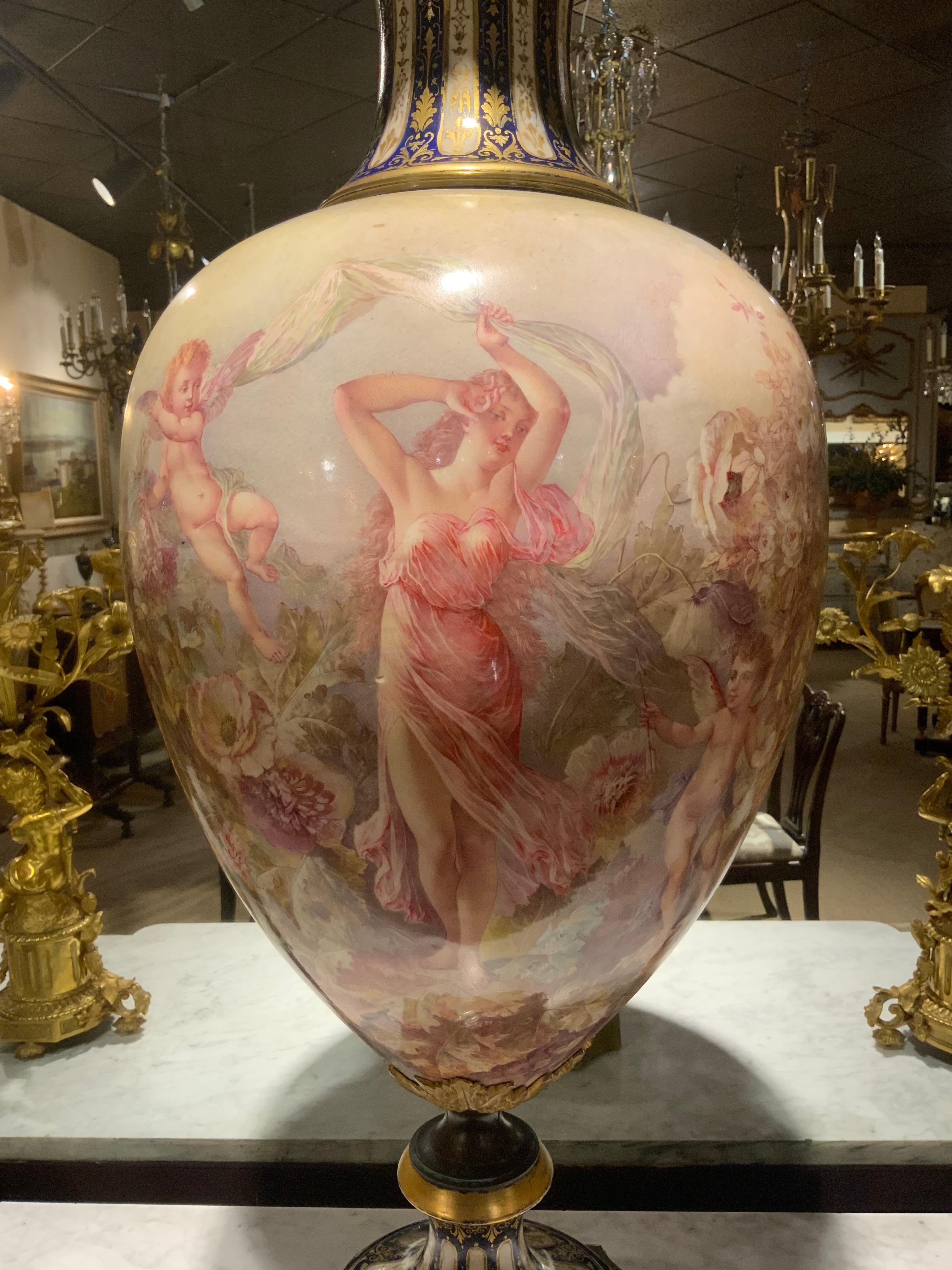Palace size 19 th century Sevres porcelain urn, signed Maglin For Sale 3